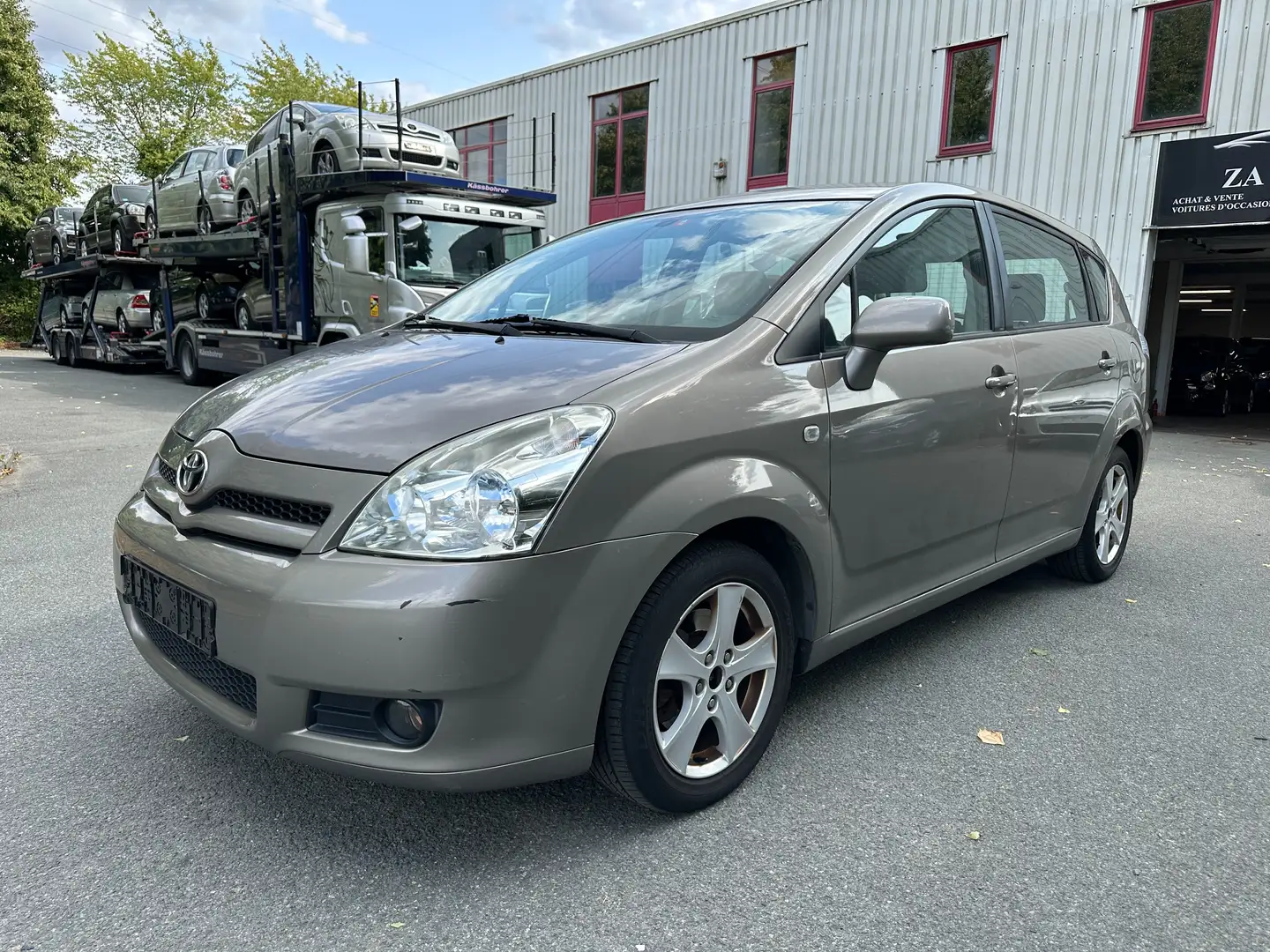 Toyota Corolla Verso Corolla Verso 1.8i VVT-i 16v Linea Sol Pack 7pl. Kahverengi - 1