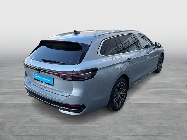 Volkswagen Passat view 6