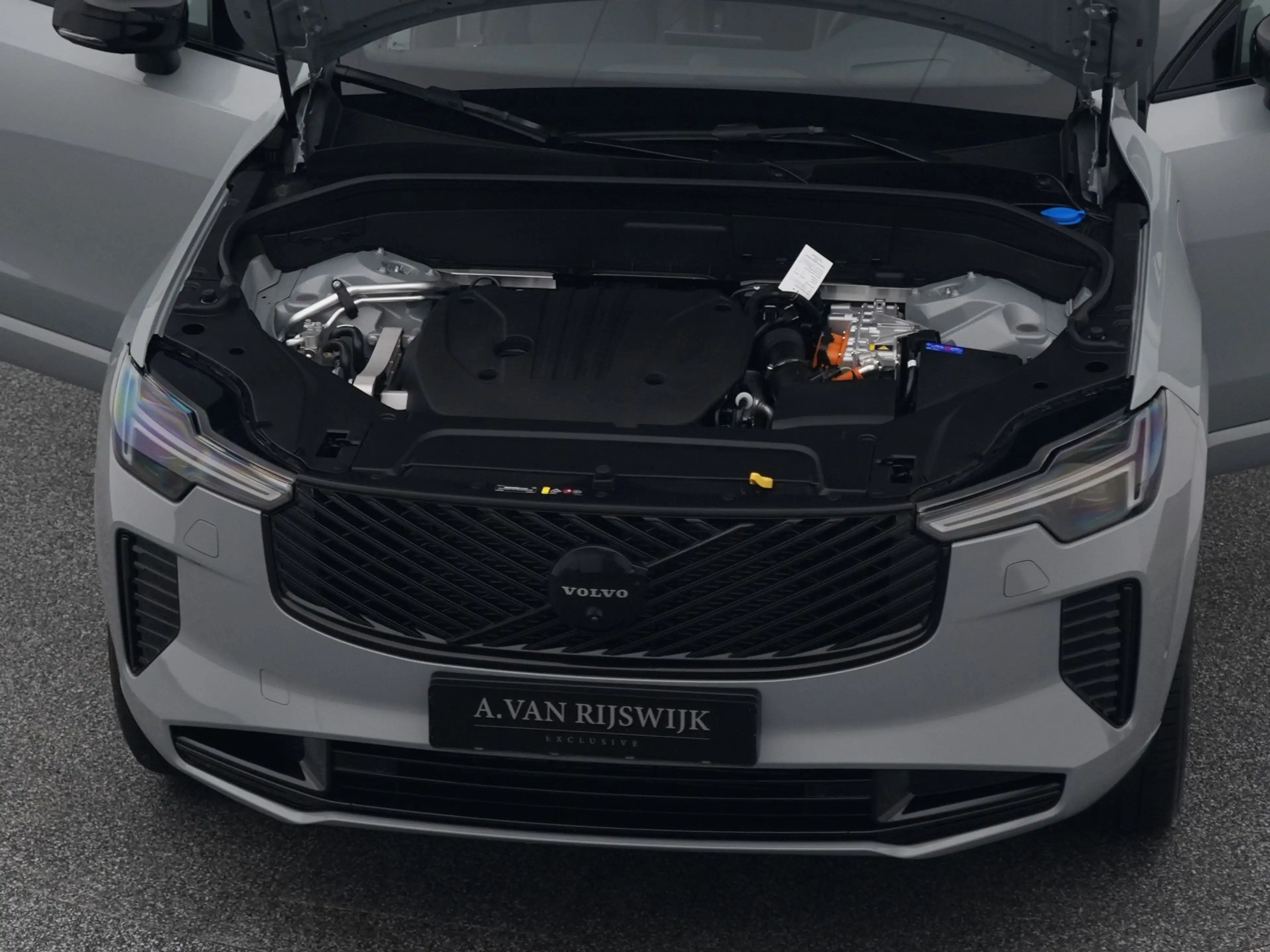 Volvo XC90 2.0 T8 Plug-in hybrid AWD Ultra Black Edition 7-Pe — photo 31