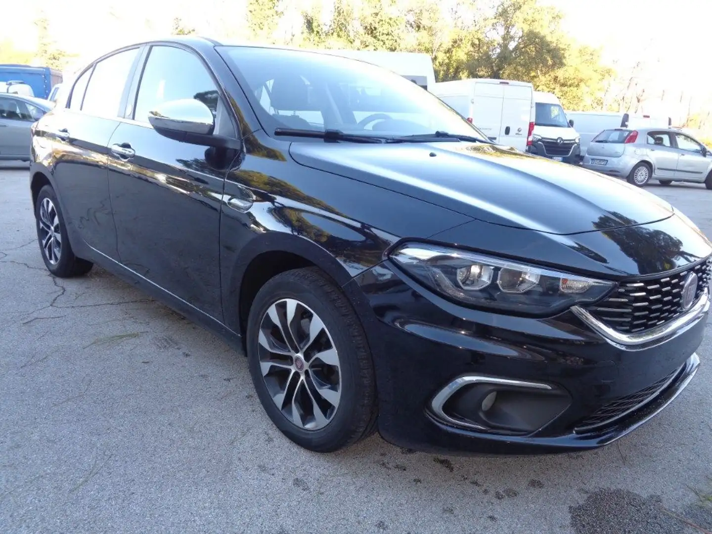 Fiat Tipo 1.4 5 porte Mirror Nero - 2