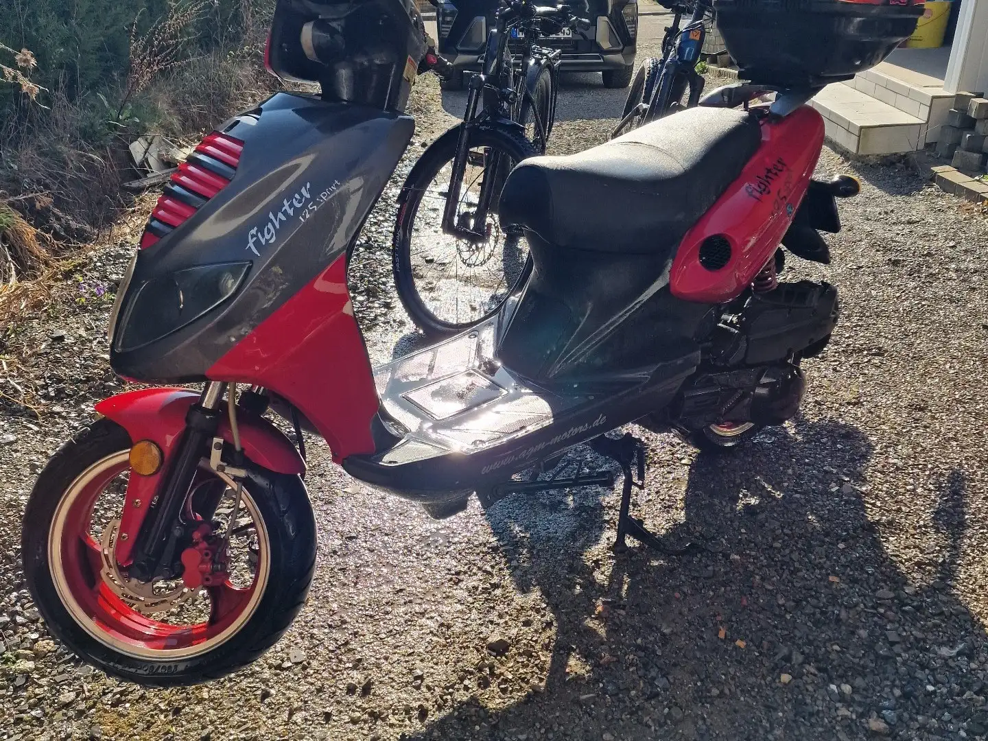 AGM Egyéb Fighter 125 Sport Piros - 1