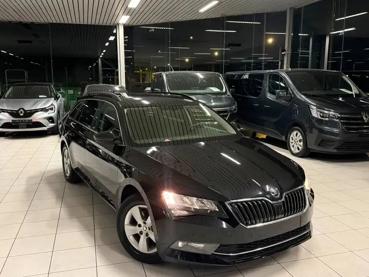 Skoda Superb Skoda Superb 1.5i Essence Automatique 110kW Euro 6d-TEMP