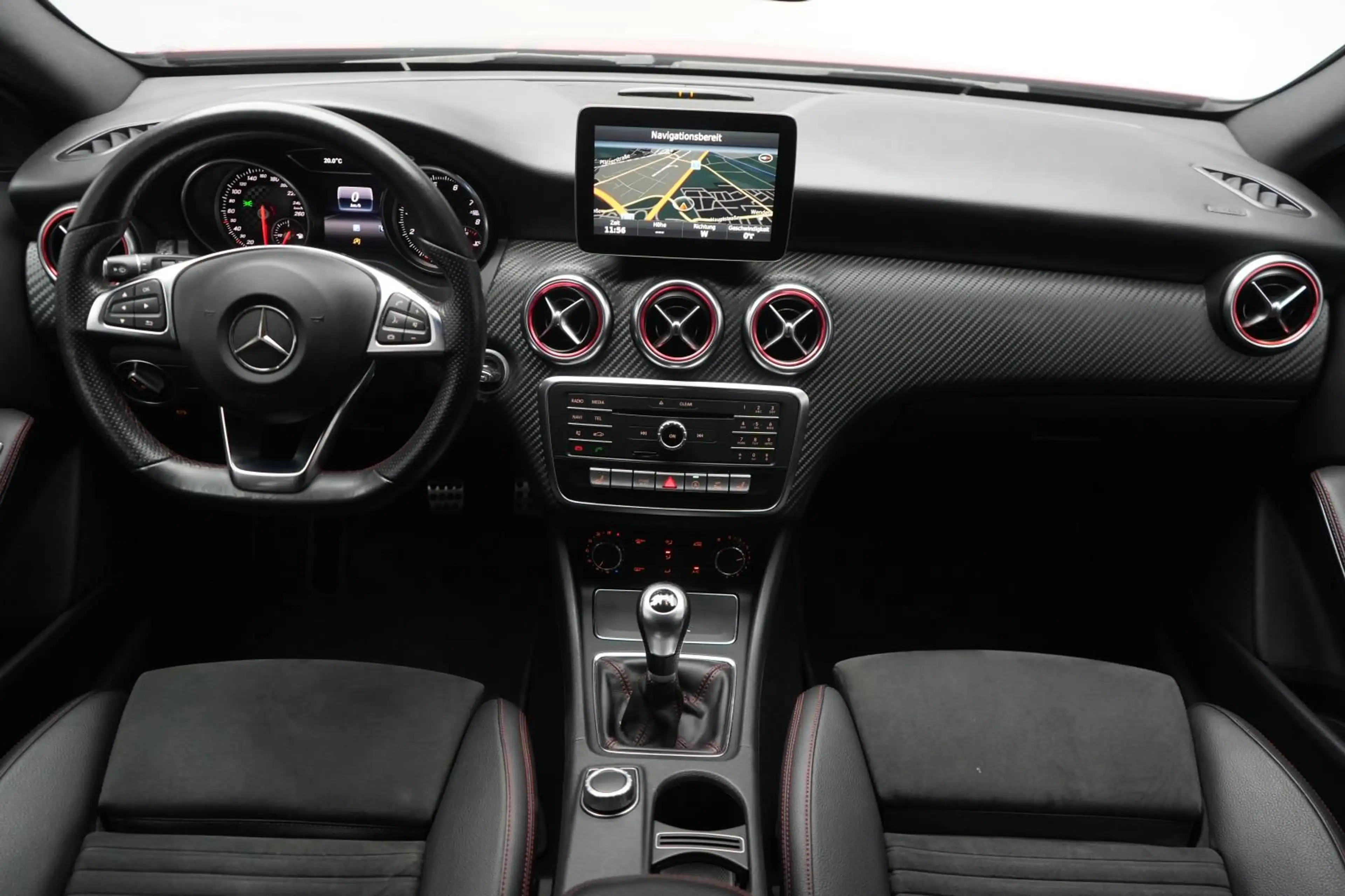 Mercedes-Benz A 180 AMG Line Alcantara/LED/Navi/PDC/SHZ/Tempom — photo 13