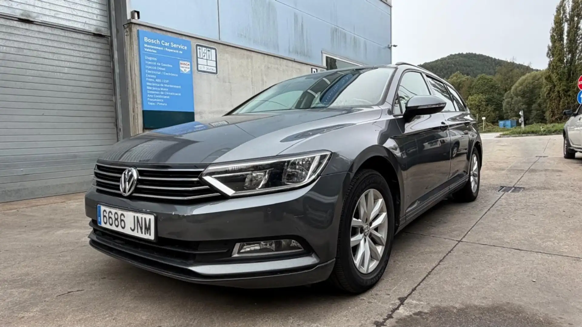 Volkswagen Passat Variant 2.0TDI Advance 110kW Gris - 1