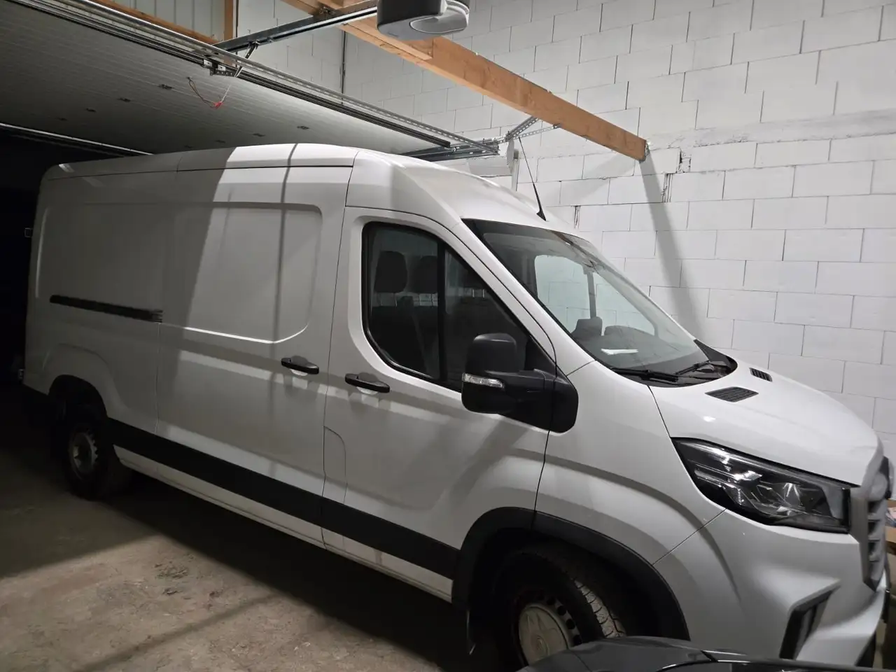 Maxus Deliver 9 2023