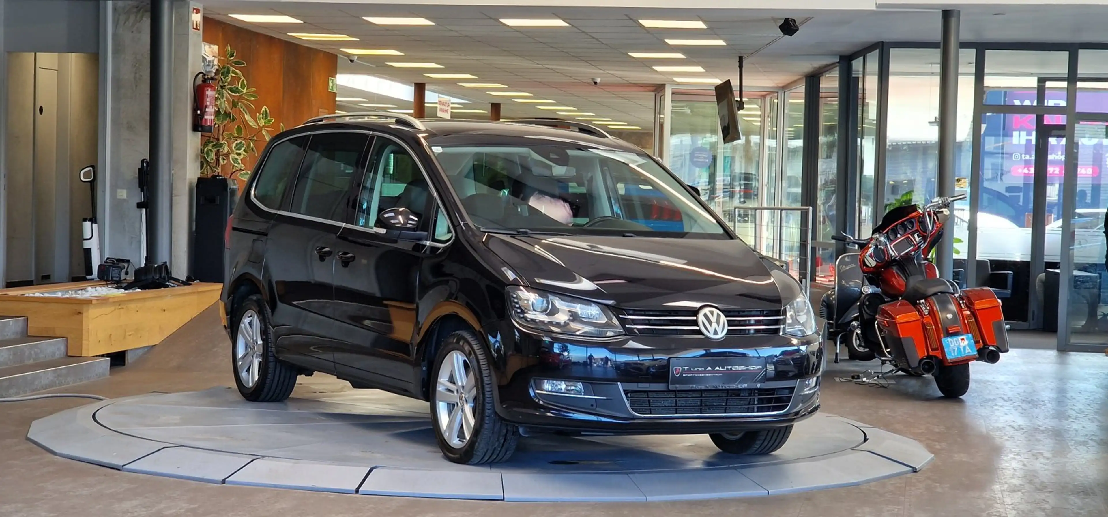 Volkswagen Sharan 2.0 TDI 4-Motion 7-Sitzer Business+ 1-Hand DSG *In — photo 3