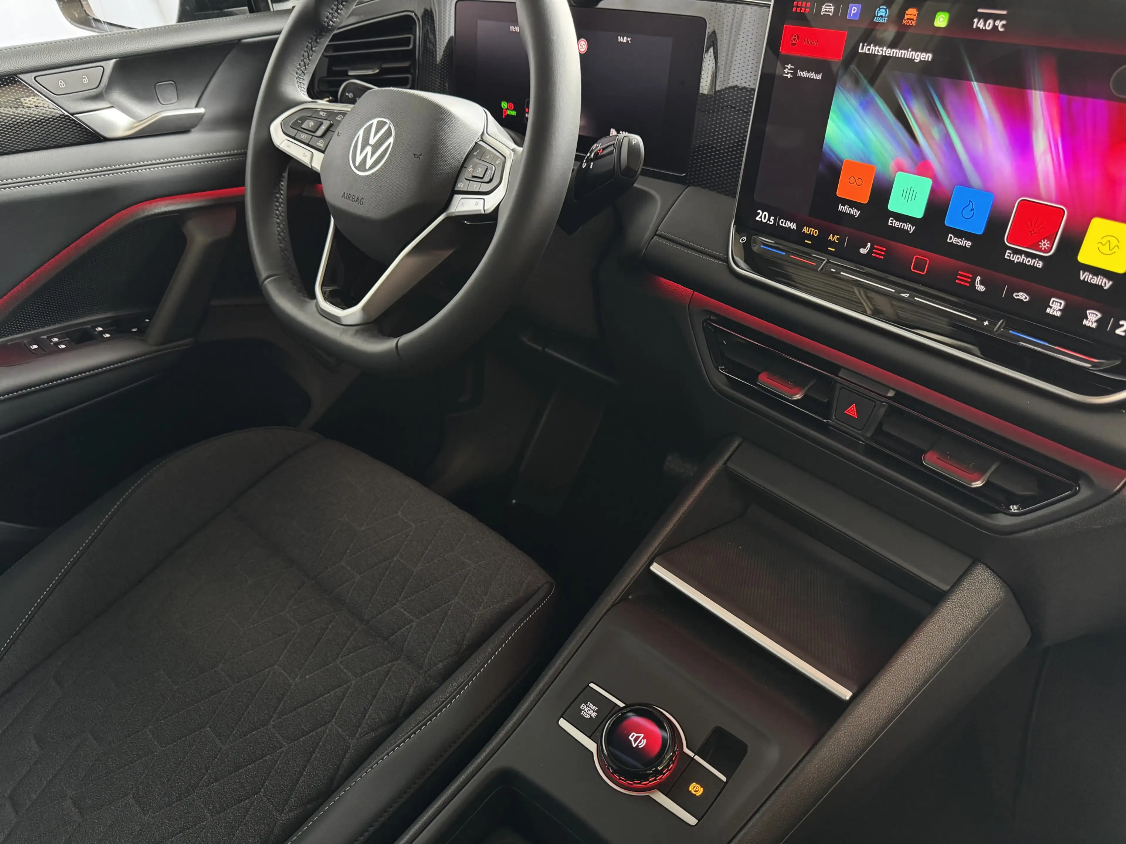 Volkswagen Tiguan 1.5 eHYBRID PHEV NIEUW CAMERA HARMAN STOEL/STUUR V — photo 50