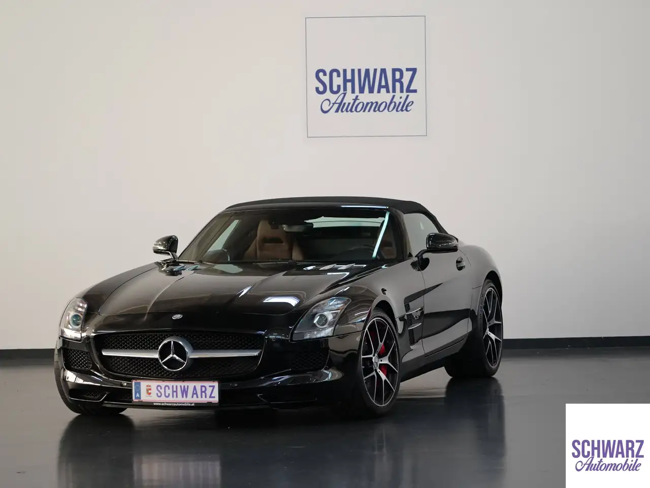 Mercedes-Benz SLS