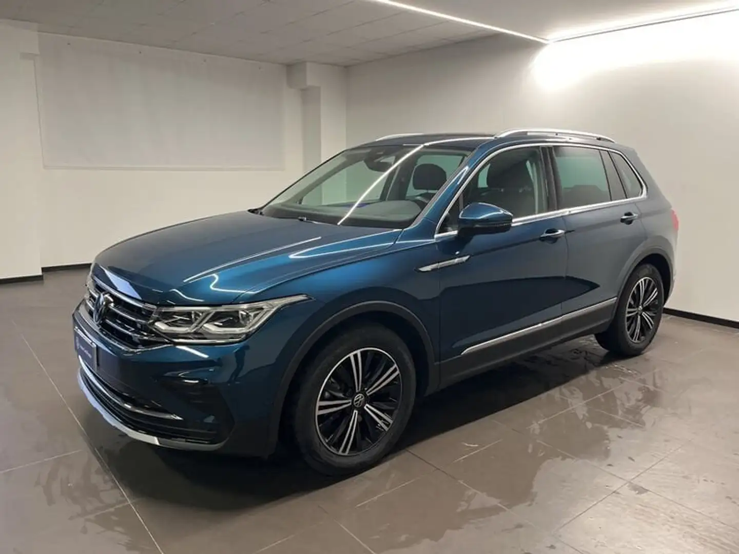 Volkswagen Tiguan TIGUAN 2.0 TDI SCR ELEGANCE 150CV DSG Blu/Azzurro - 1