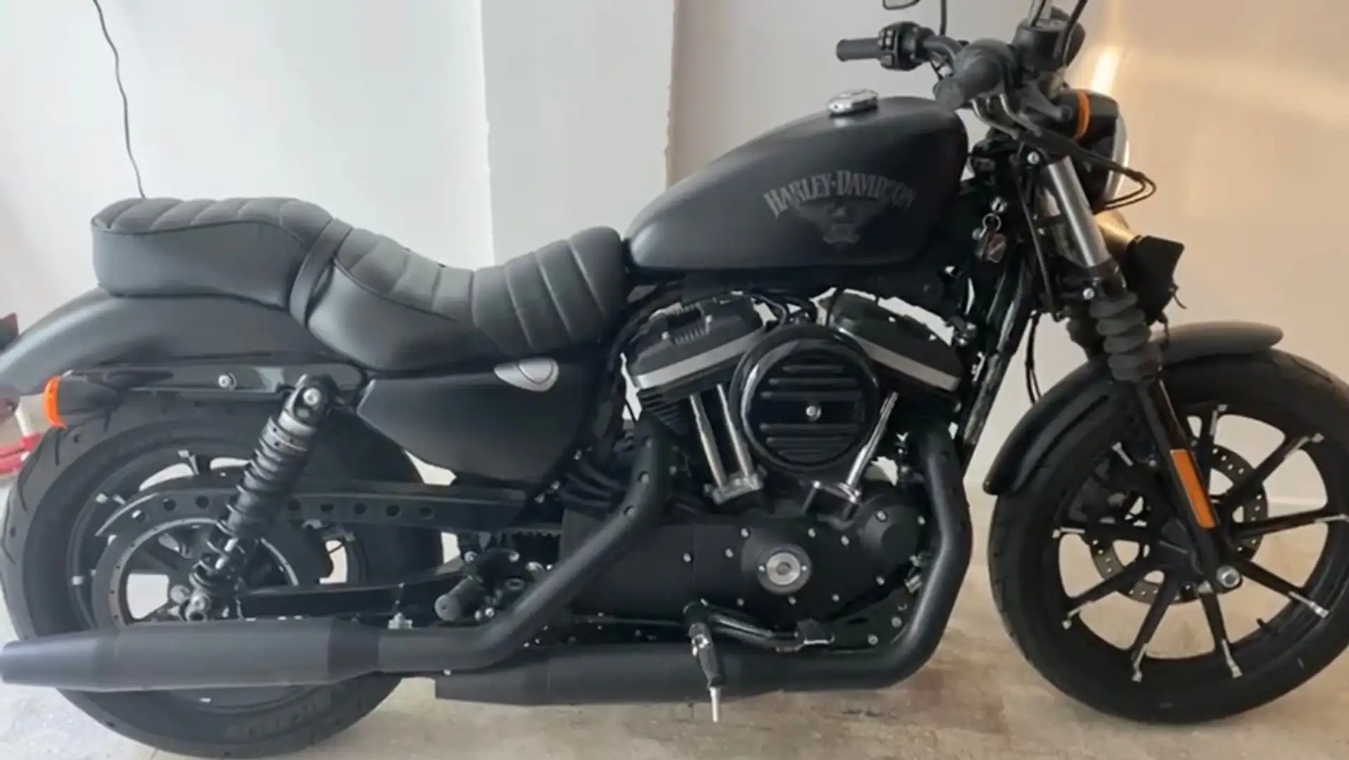 Harley-Davidson Iron 883 Iron Negro - 1