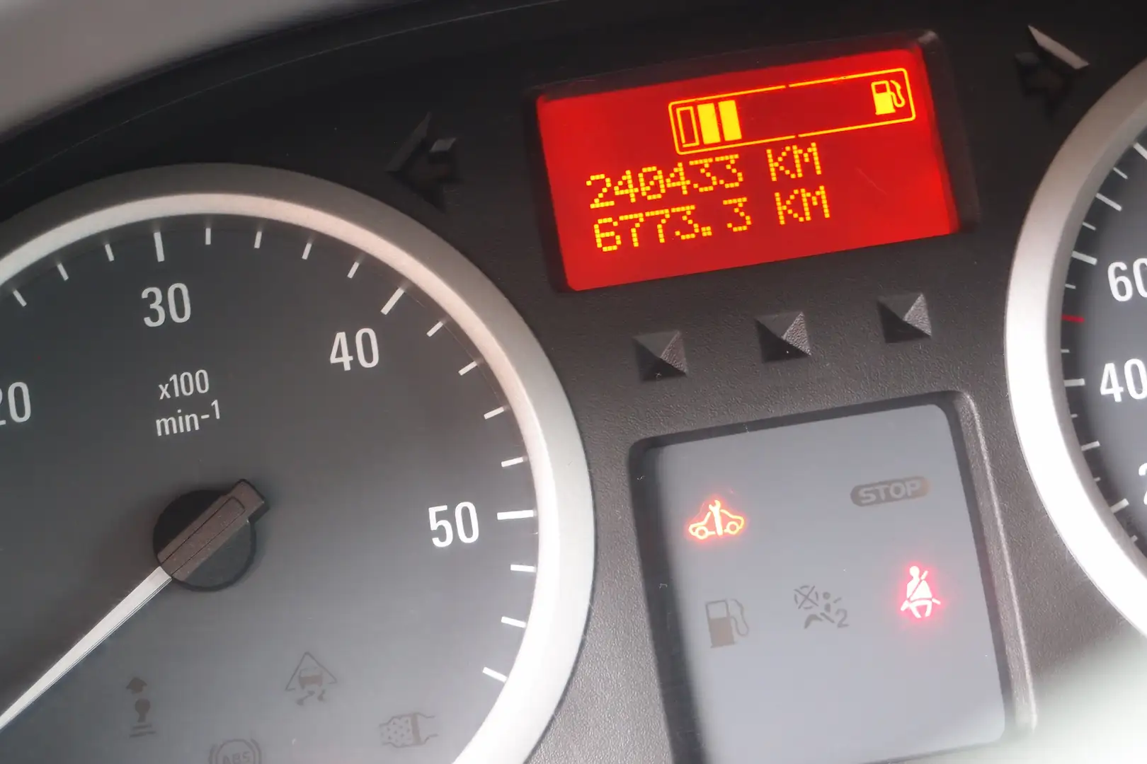 Opel Vivaro Vivaro 2.0 CDTI L2H1 DPF Life Червоний - 2