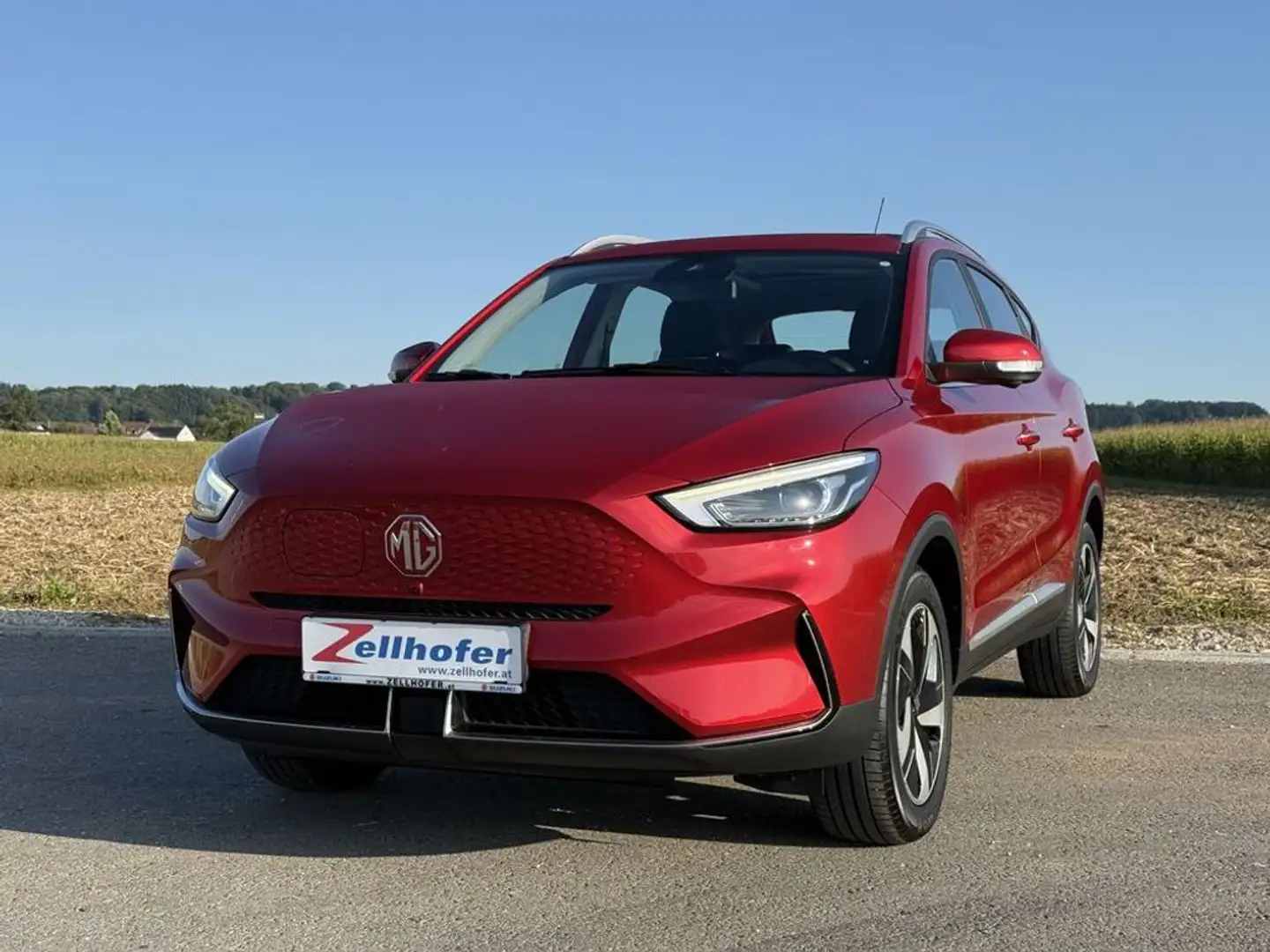 MG ZS ZS EV Luxury 70 kWh Maximale Reichweite Rot - 2