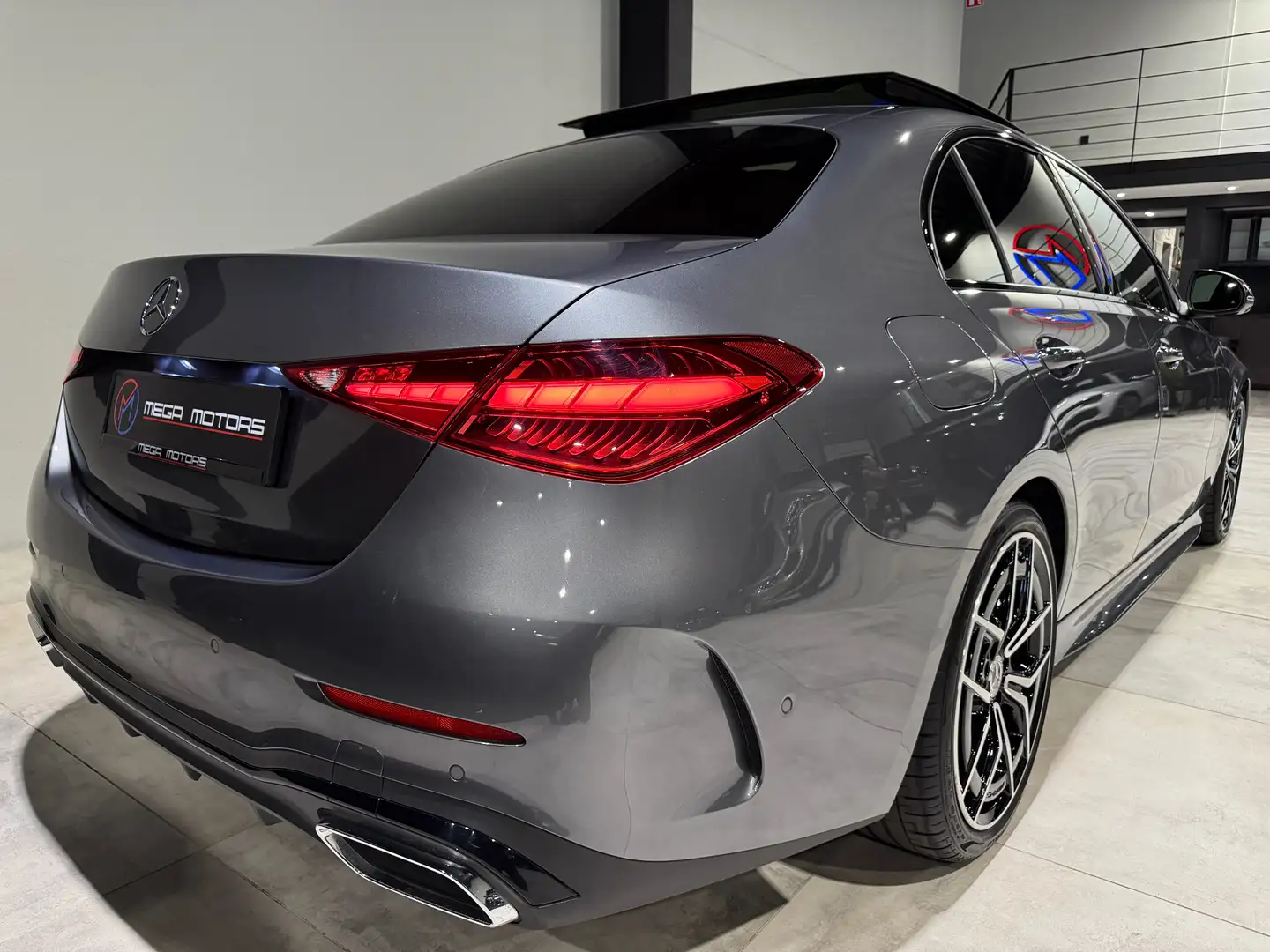 Mercedes-Benz C 180 PACK AMG" PACK PREMiUM PLUS" FULL OPTiONS" A VOiR - 2