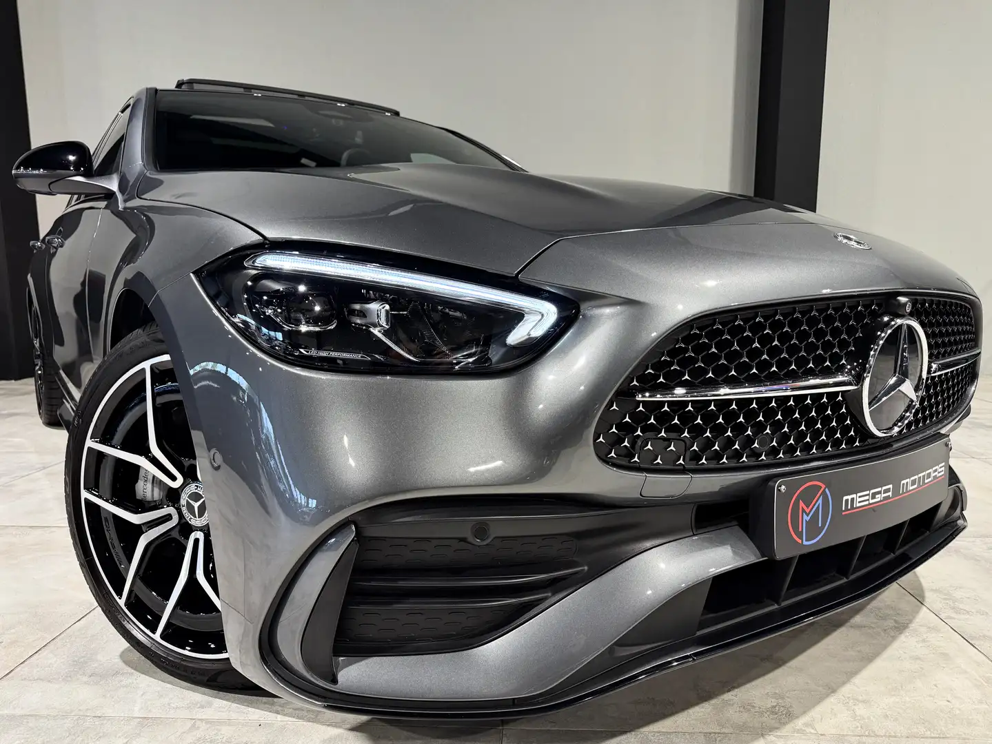 Mercedes-Benz C 180 PACK AMG" PACK PREMiUM PLUS" FULL OPTiONS" A VOiR - 1