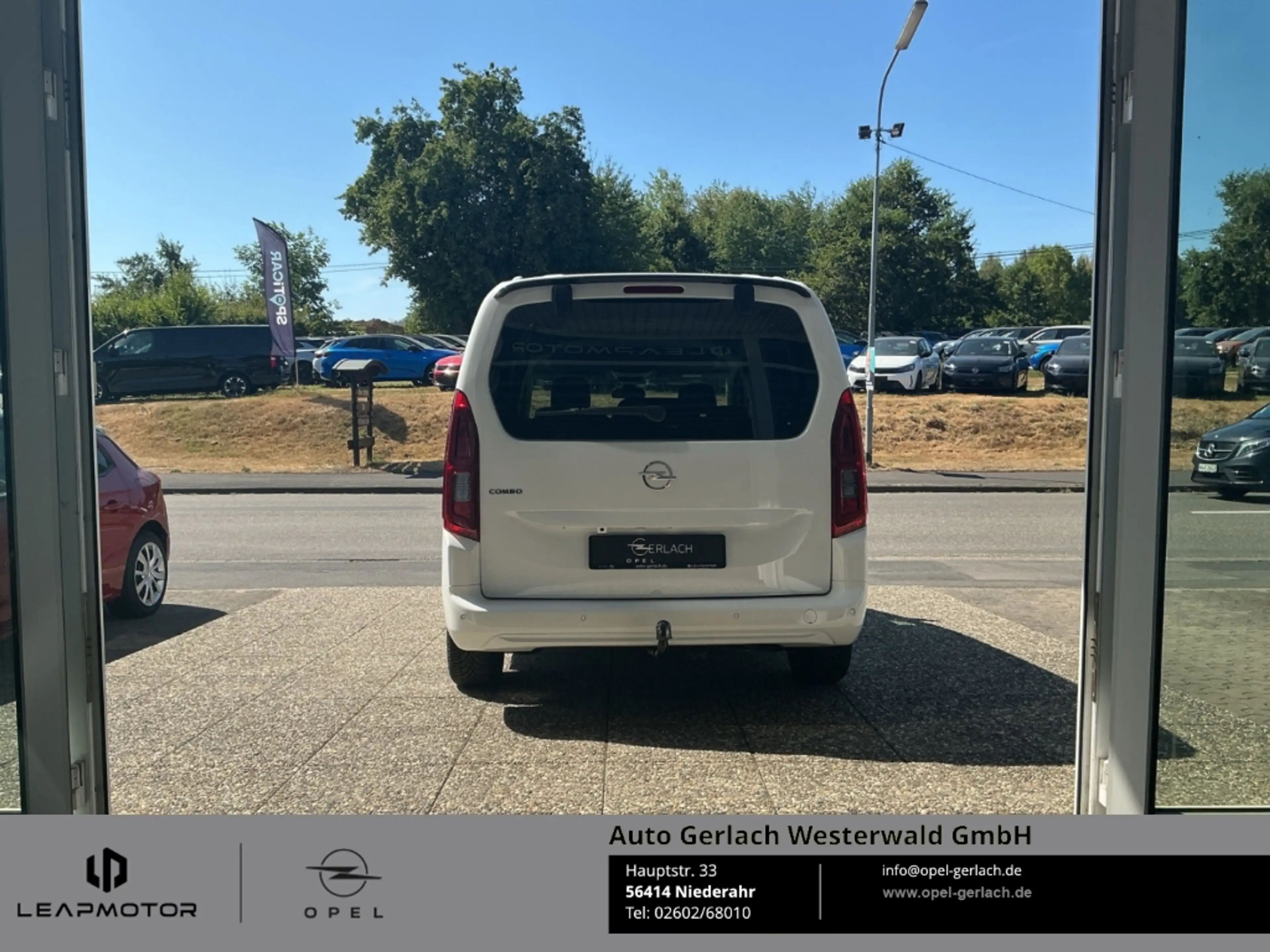 Opel Combo Life E Elegance DAB LenkradHZG Spurhalteass. — photo 12