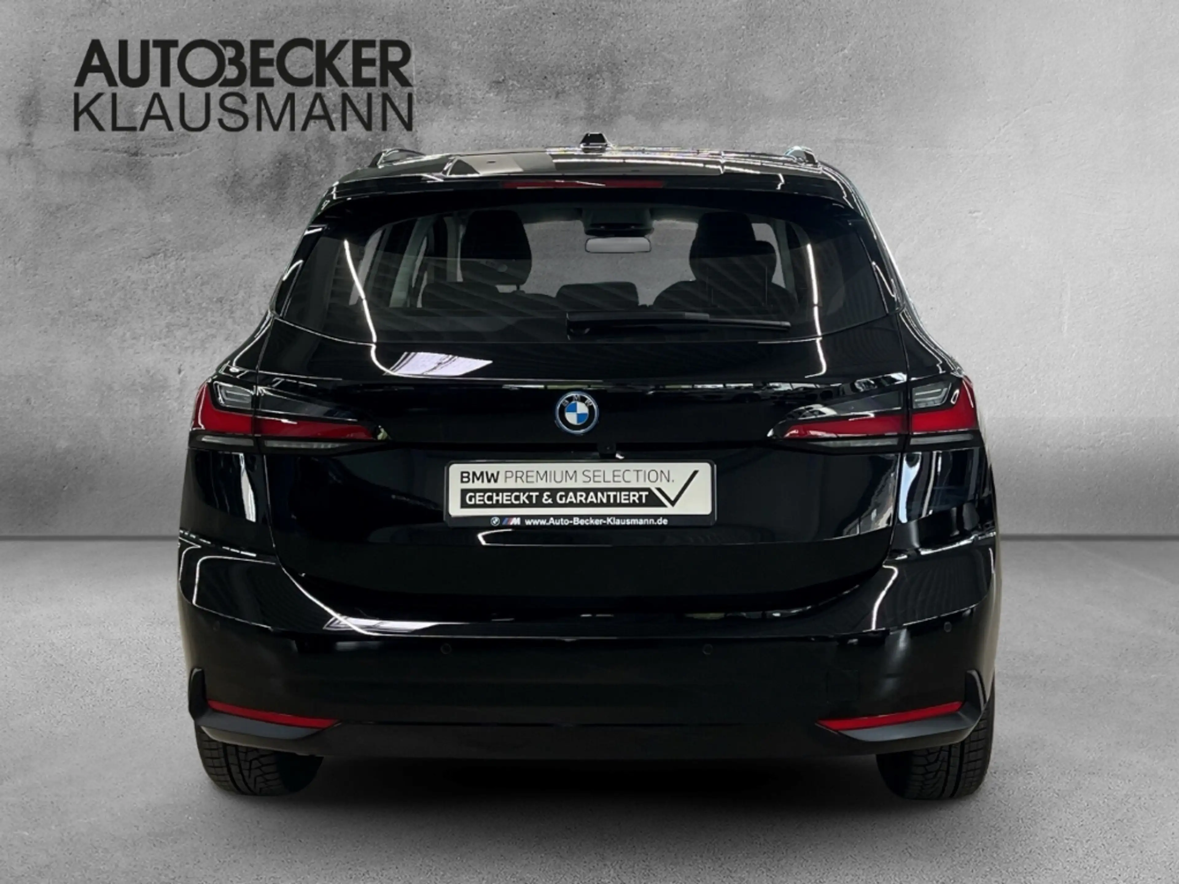 BMW 230 Active Tourer e xDrive Park-Assistent — photo 6