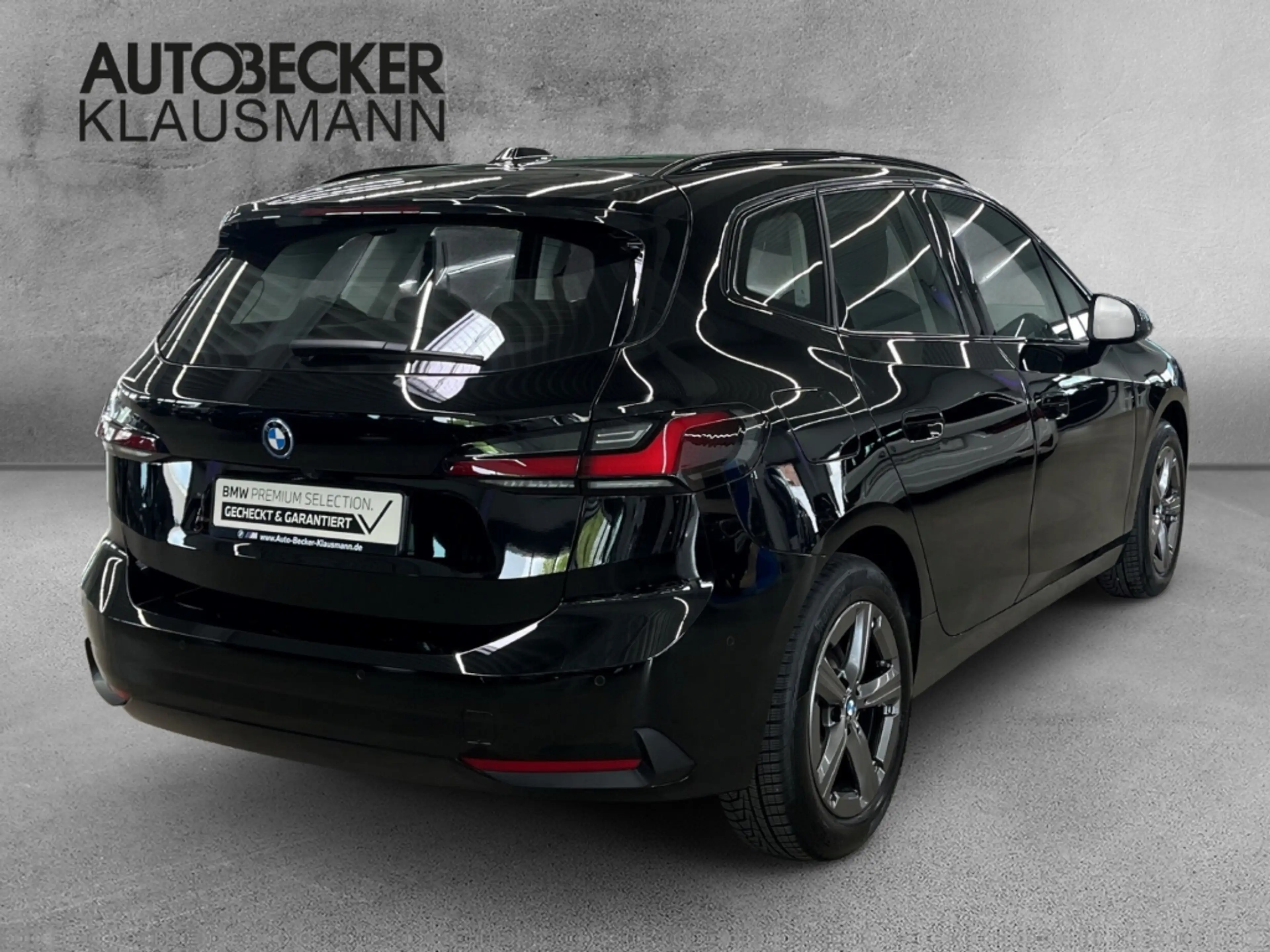 BMW 230 Active Tourer e xDrive Park-Assistent — photo 2