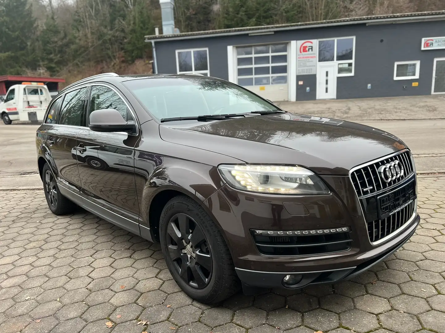 Audi Q7 3.0 TDI quattro *7-Sitzer*AHK*BOSE*VOLL Brun - 1