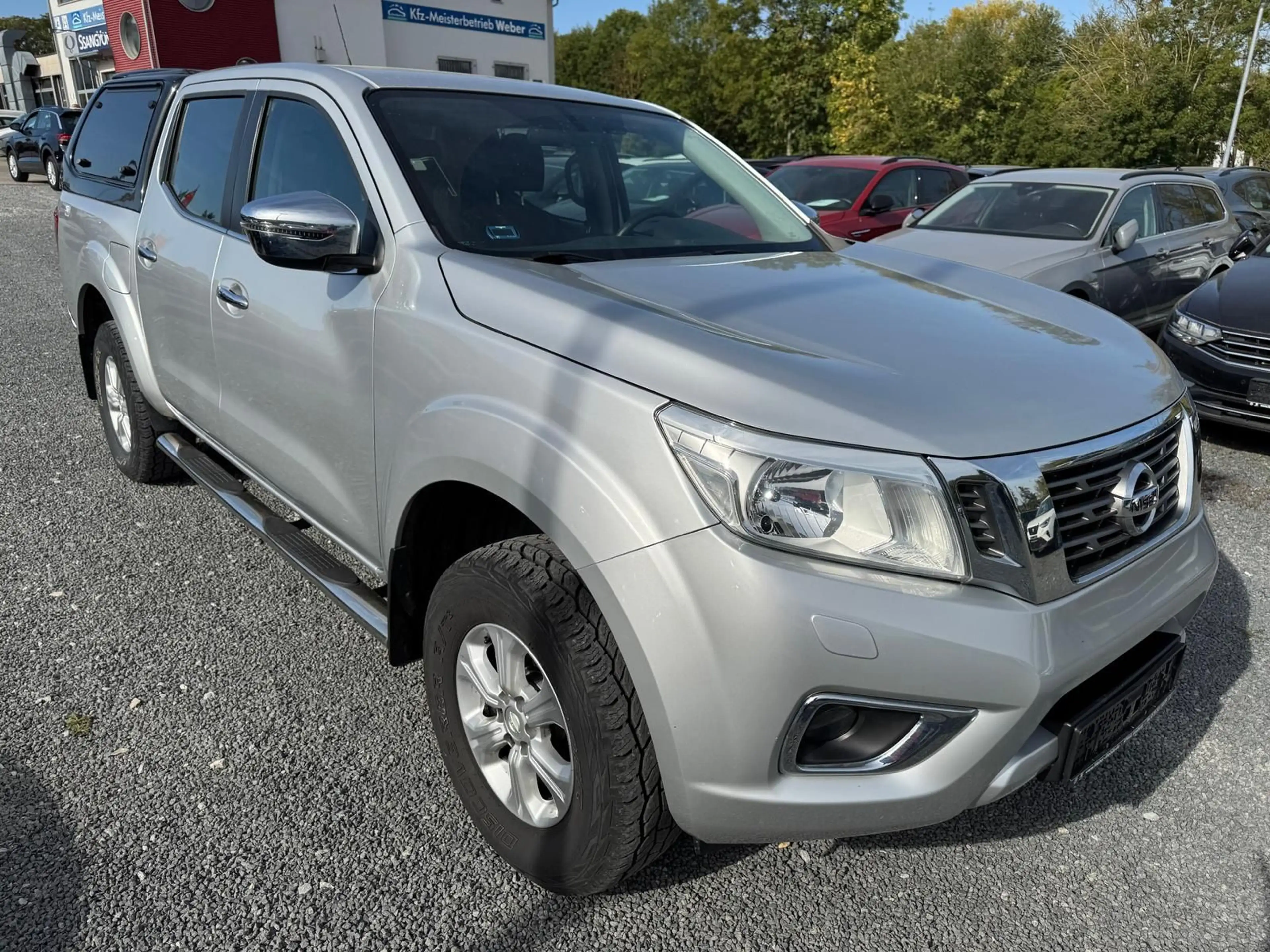 Nissan Navara 2.3 dCi *ACENTA-DOUBLE-CAB*4x4*AHK*SHZ*KL