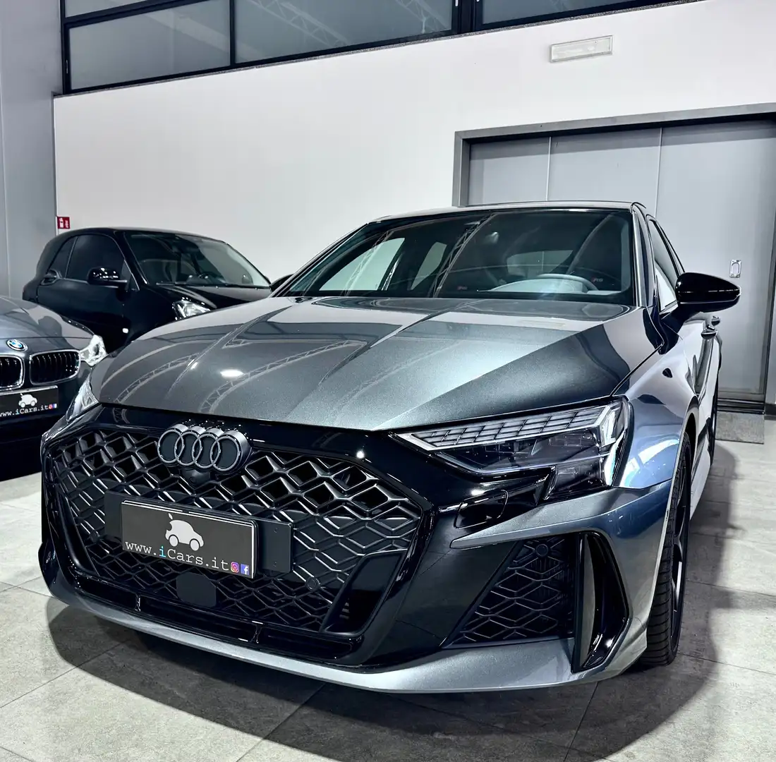Audi RS3 2.5 TFSI 400CV Quattro S-Tronic KM 0 Gris - 2