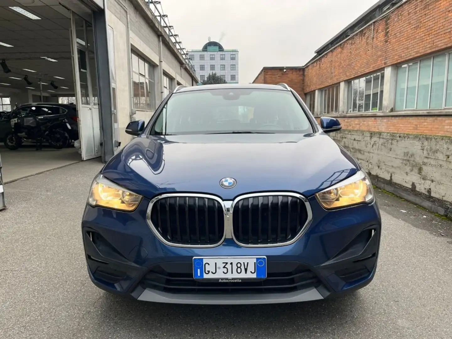 BMW X1 sDrive18d Advantage Azul - 2
