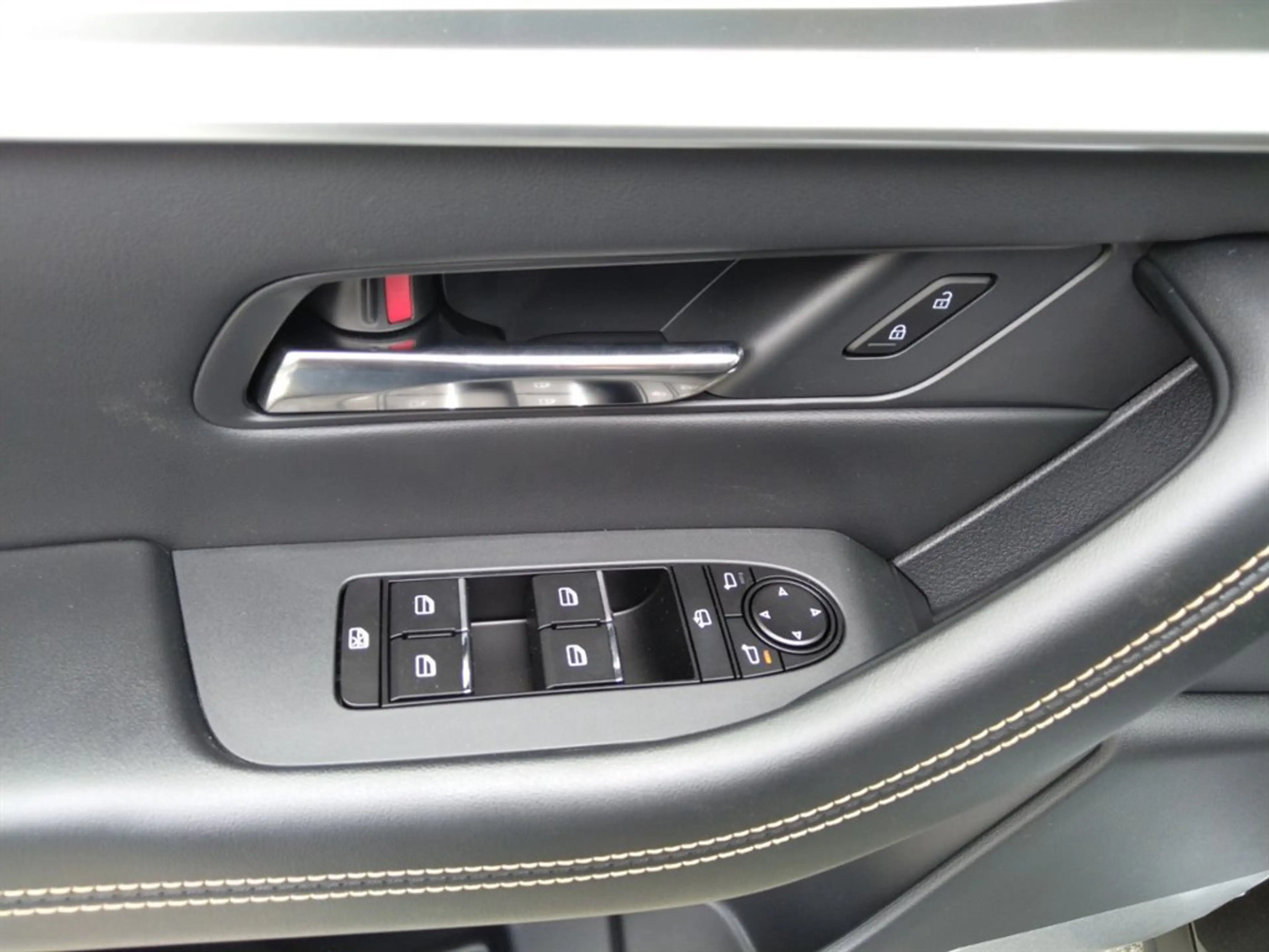 Mazda CX-60 3,3 6 ZYL CD254 AUT AWD HOMURA CON DRI — photo 11