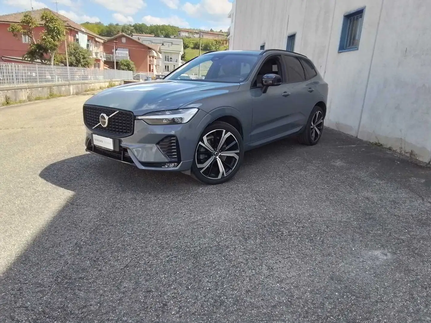 Volvo XC60 Plus Dark, B4 AWD mild hybrid (D) Polestar Grijs - 1