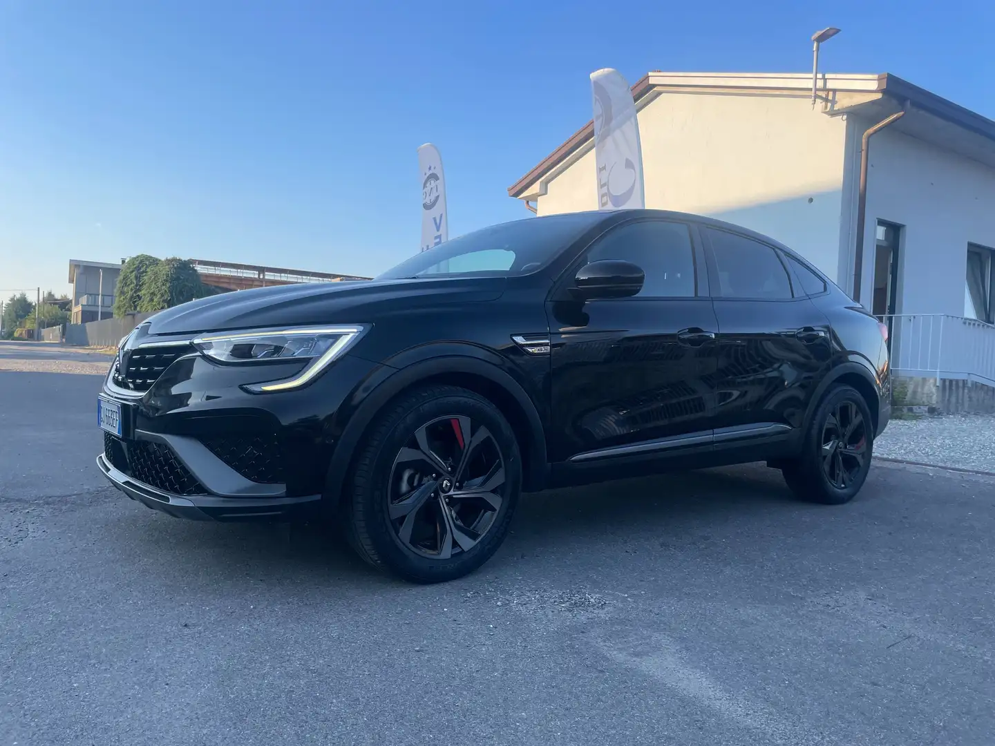 Renault Arkana Arkana 1.6 E-Tech full hybrid R.S. Line 145cv Zwart - 1
