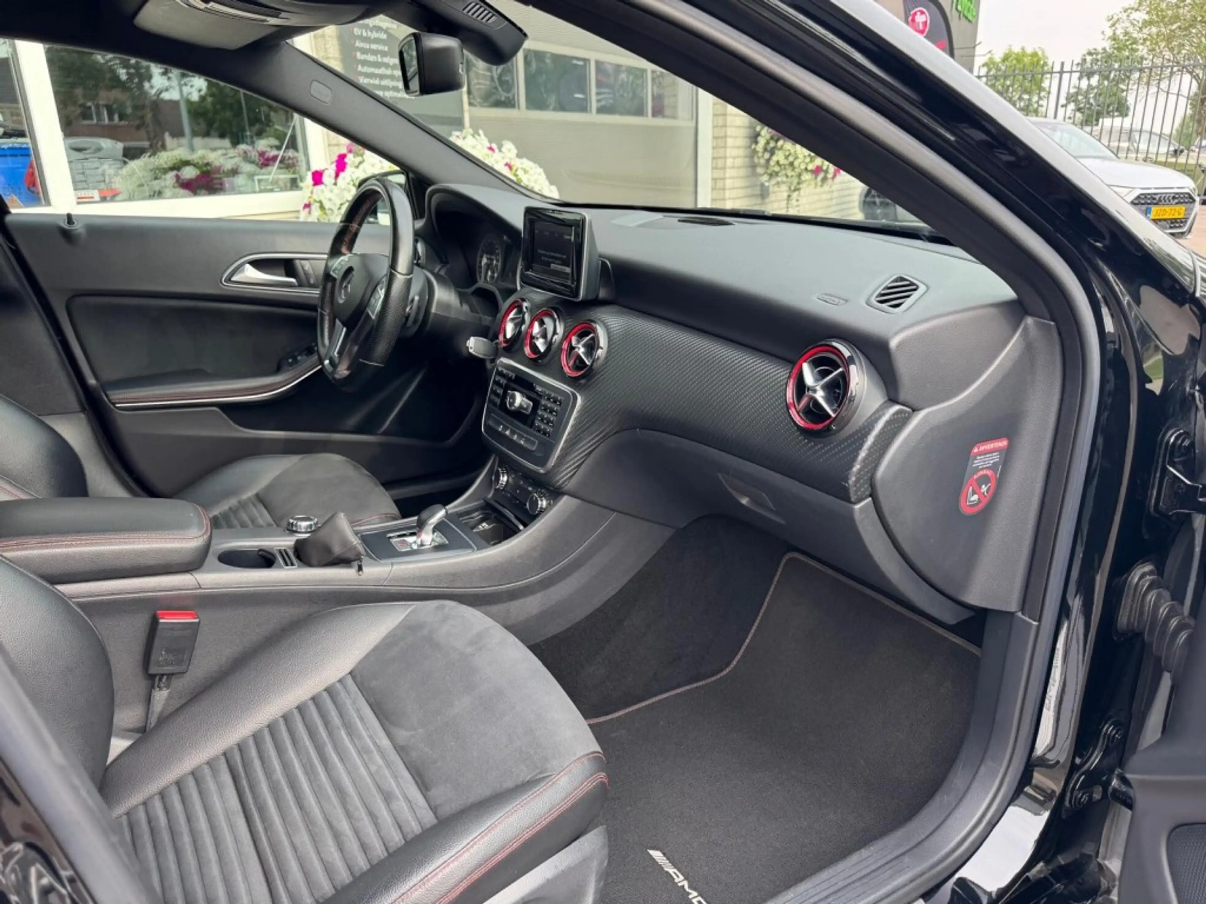 Mercedes-Benz A 45 AMG A45 AMG 4MATIC 361PK Camera diverse facturen aanwe — photo 15