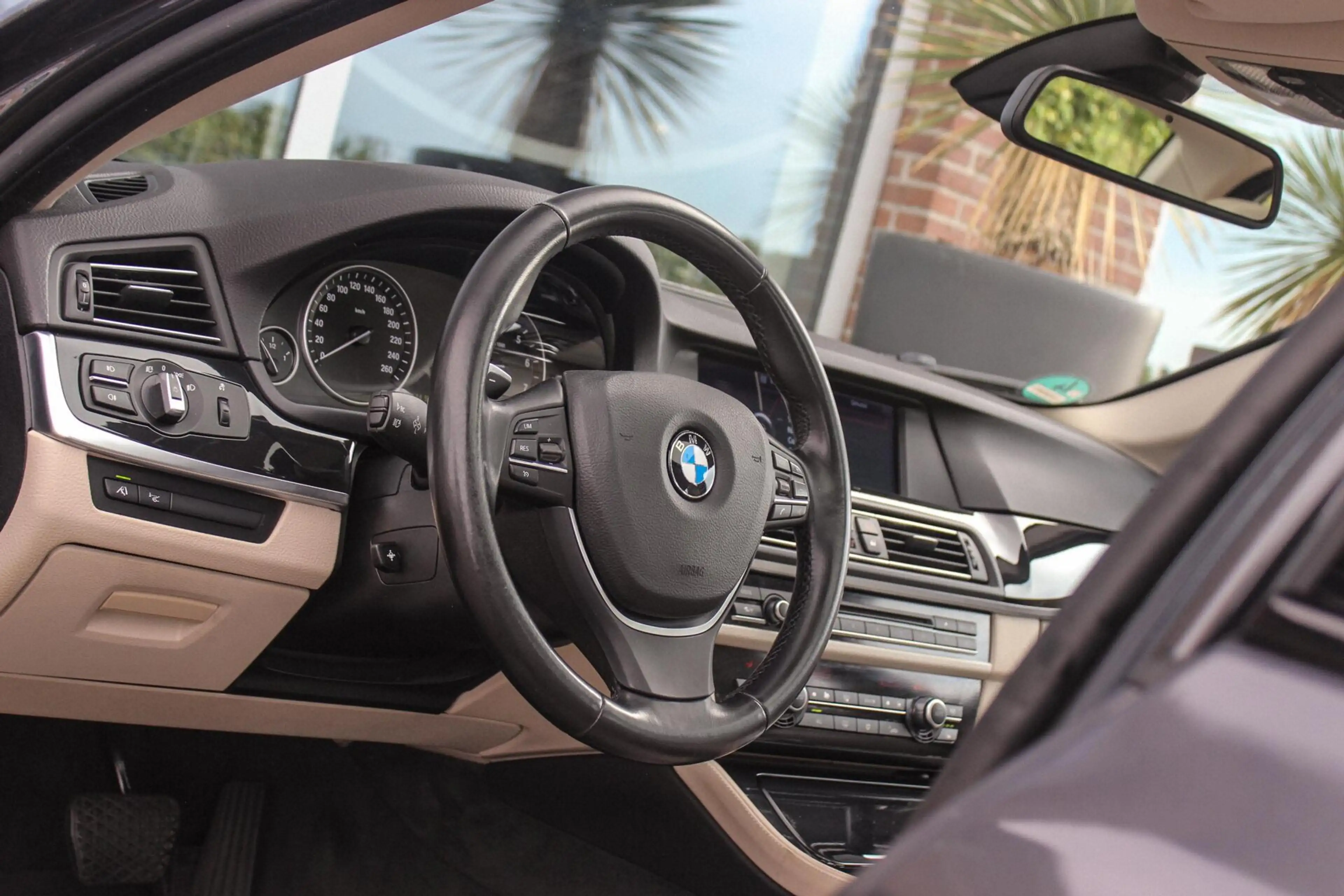 BMW 535 5-serie 535i High Executive | Dealer onderhouden | — photo 40