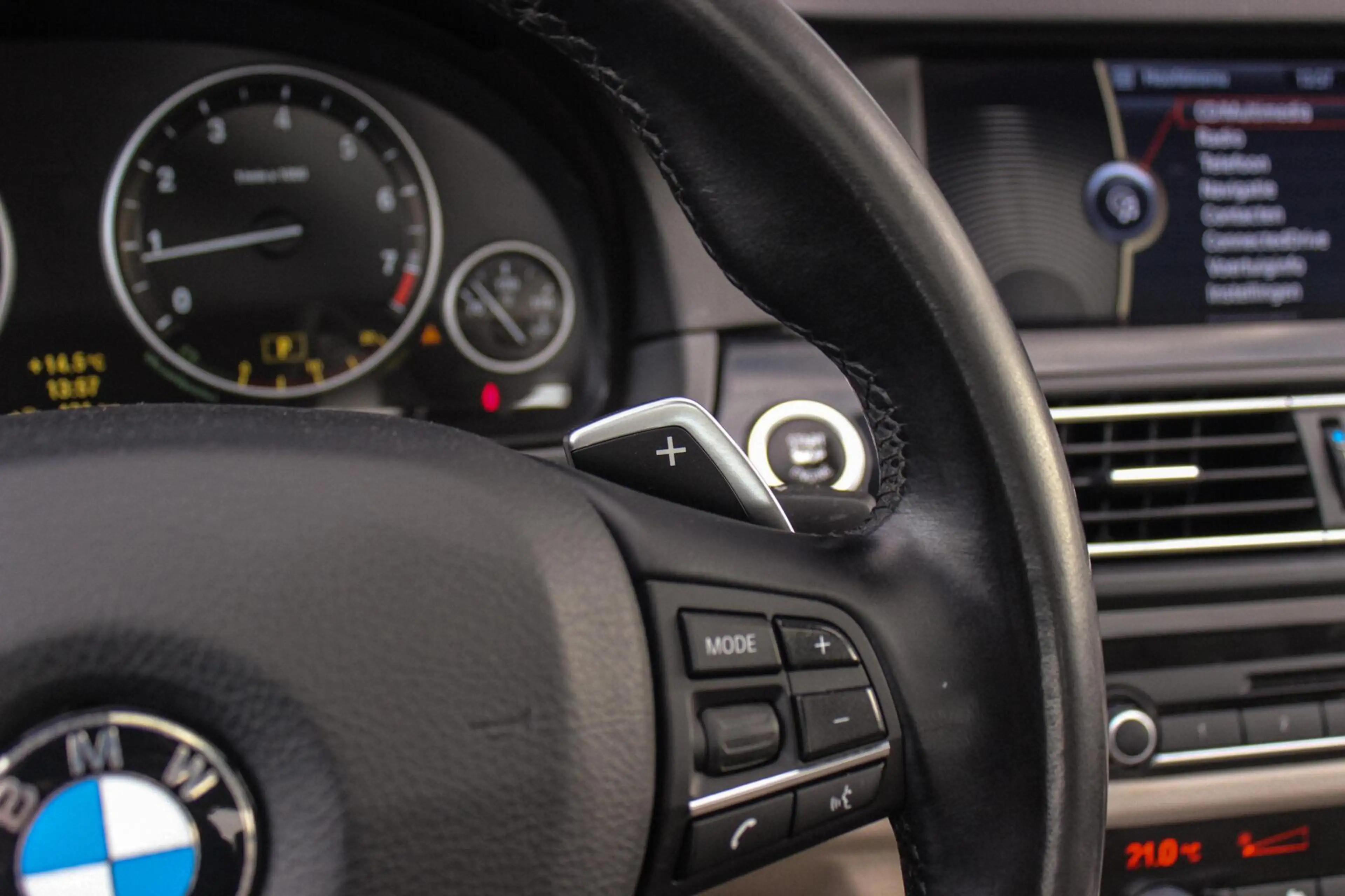 BMW 535 5-serie 535i High Executive | Dealer onderhouden | — photo 23