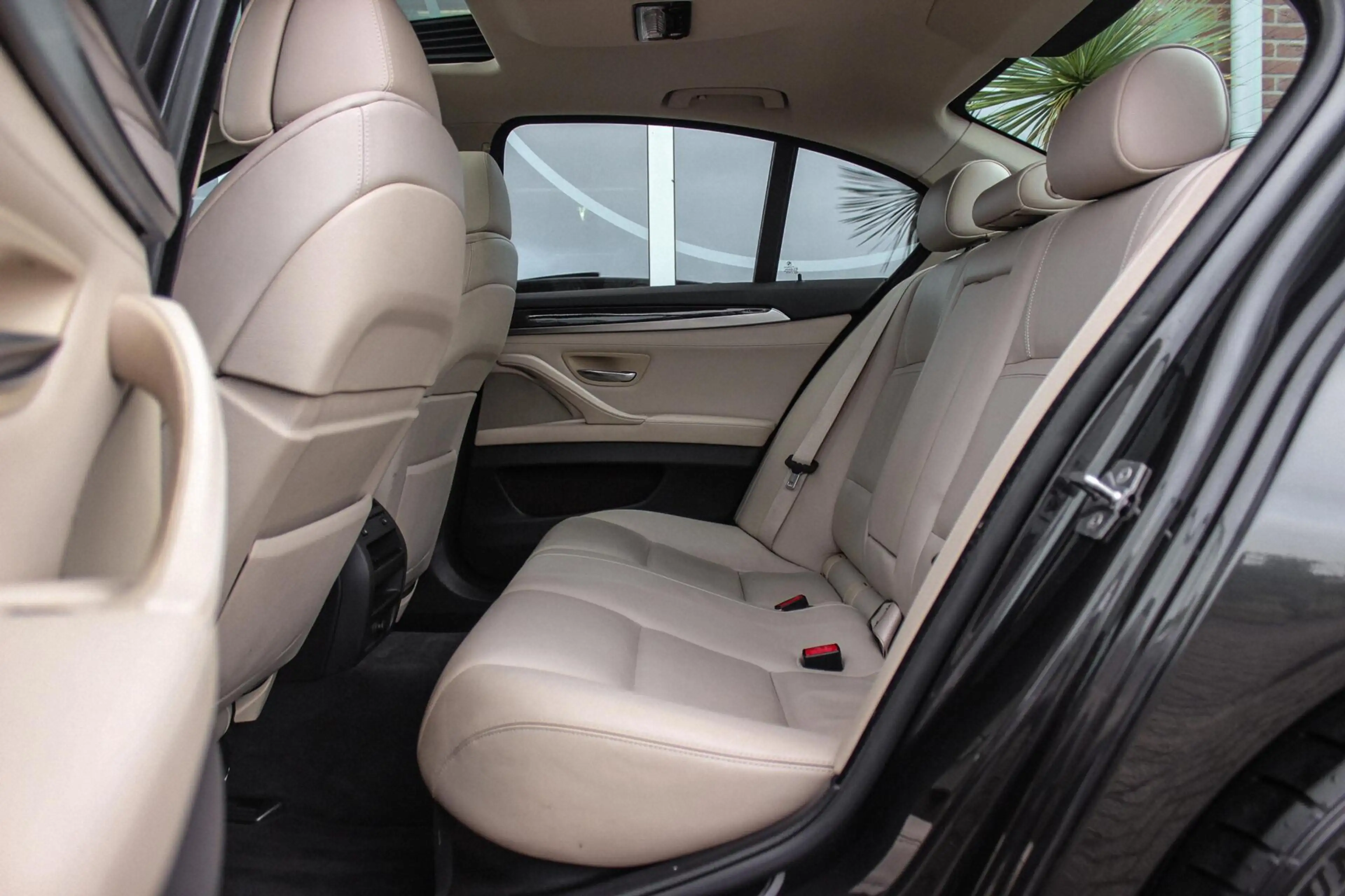 BMW 535 5-serie 535i High Executive | Dealer onderhouden | — photo 18