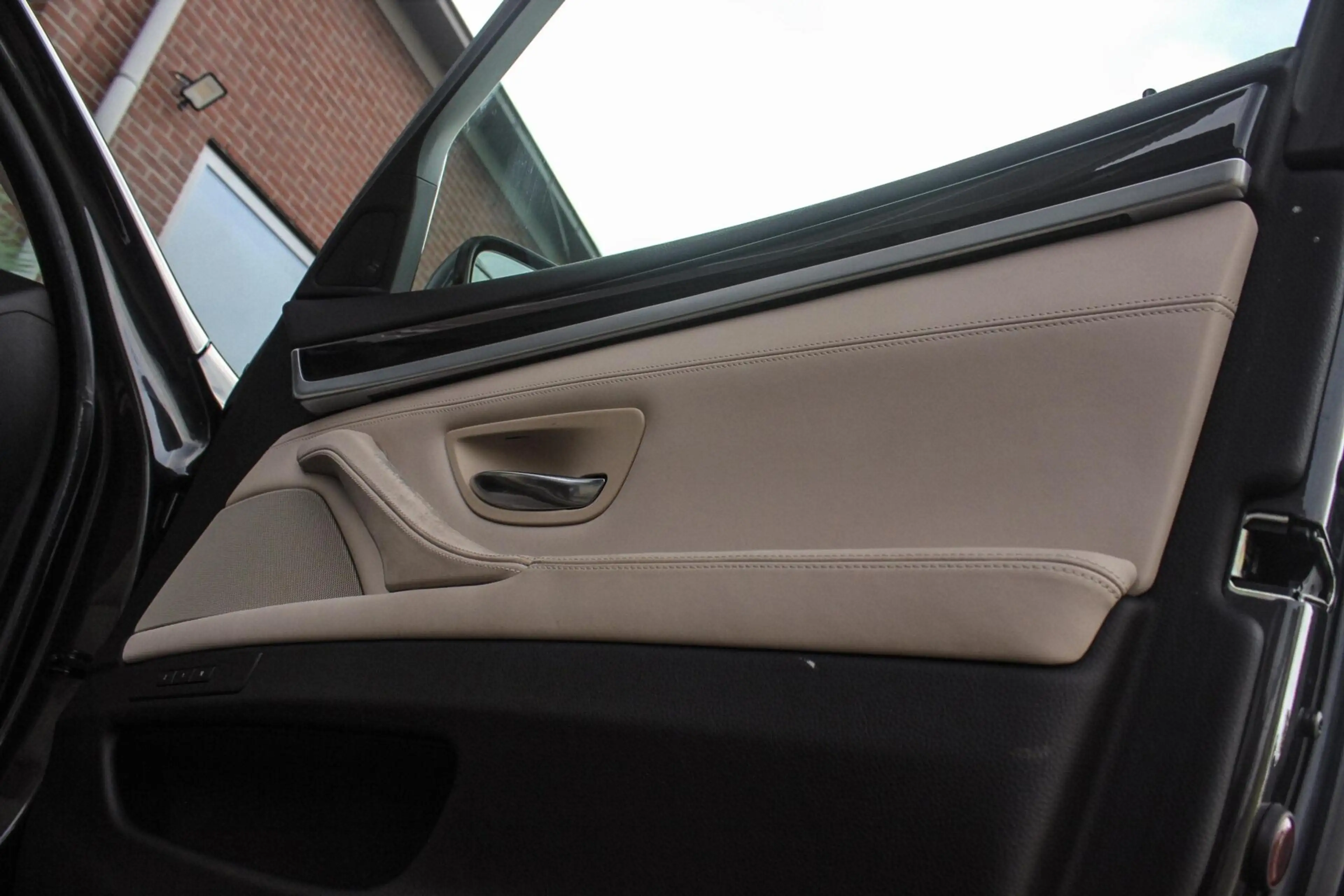 BMW 535 5-serie 535i High Executive | Dealer onderhouden | — photo 35