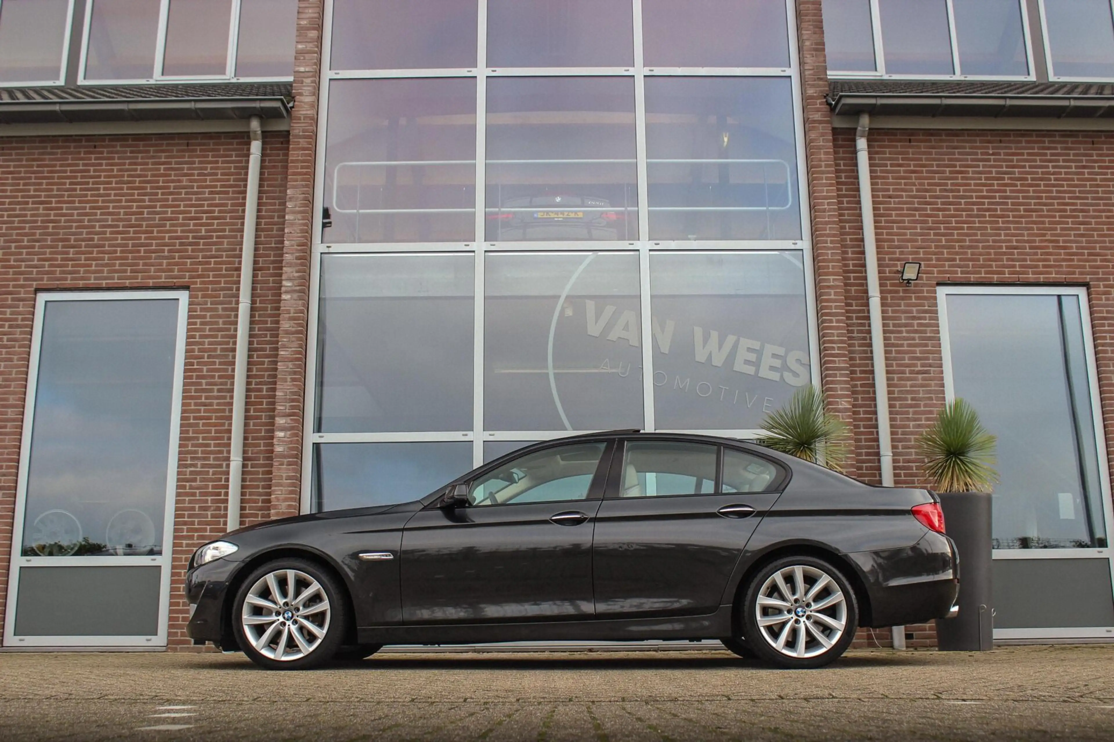BMW 535 5-serie 535i High Executive | Dealer onderhouden | — photo 6