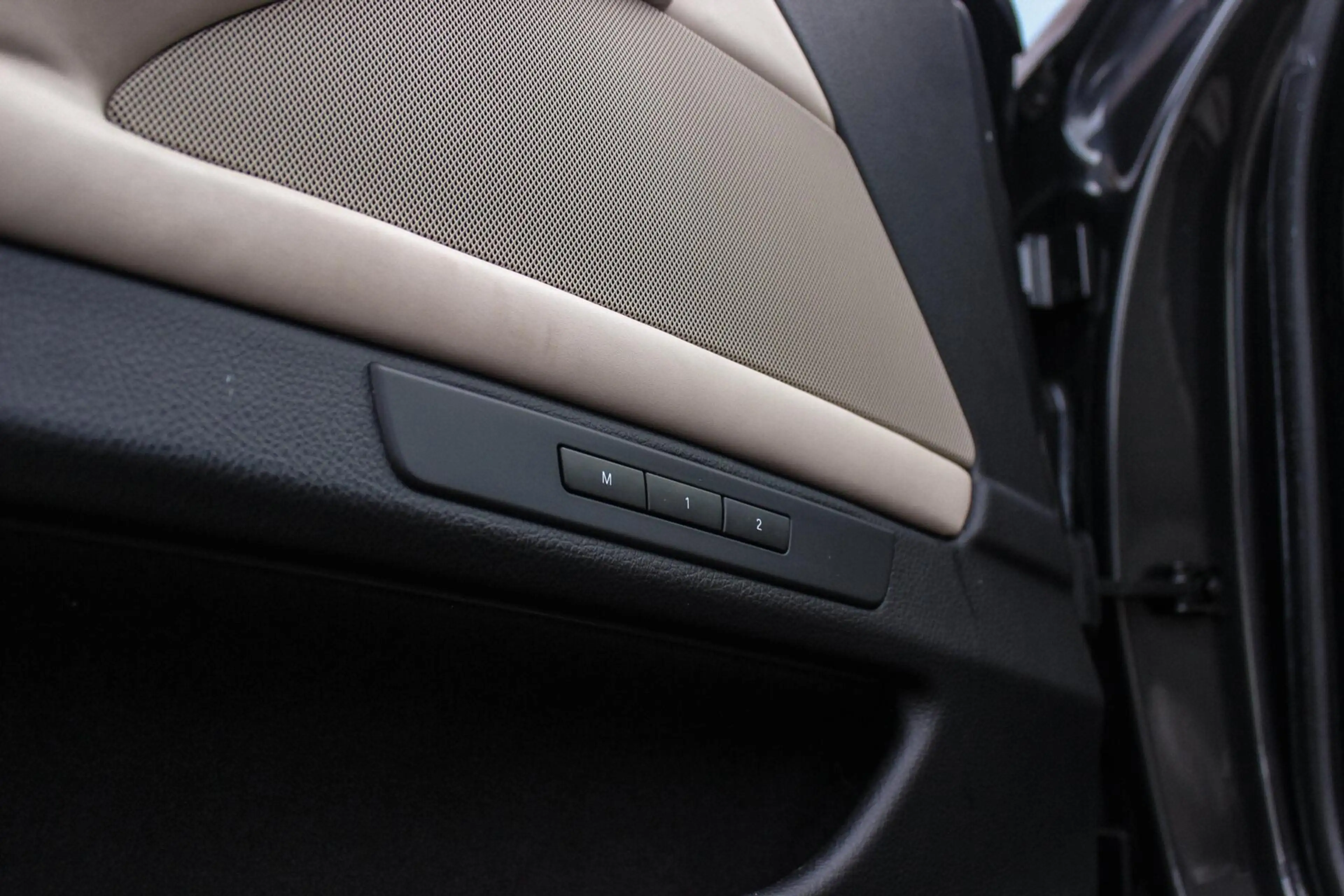 BMW 535 5-serie 535i High Executive | Dealer onderhouden | — photo 37
