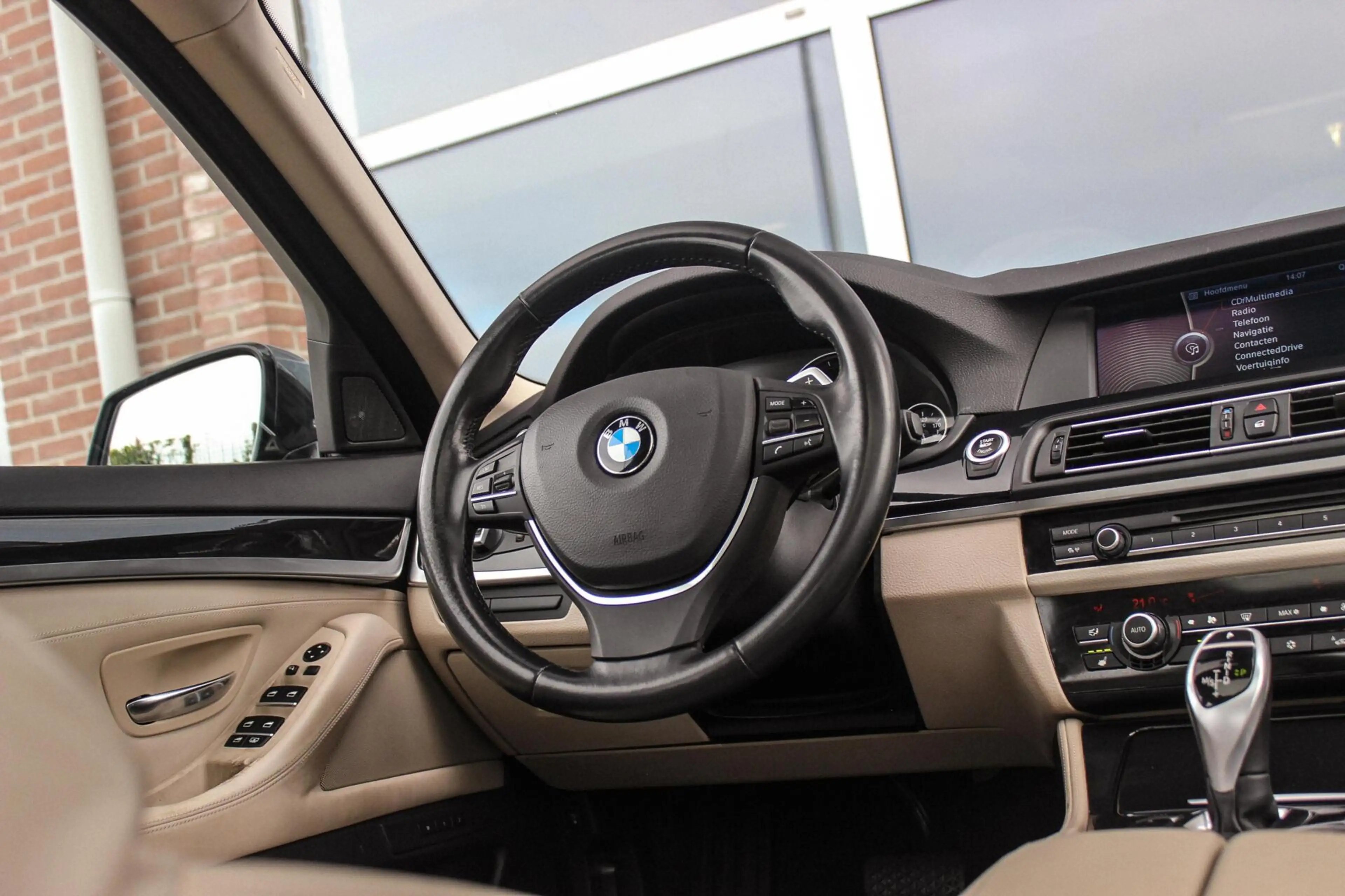BMW 535 5-serie 535i High Executive | Dealer onderhouden | — photo 21