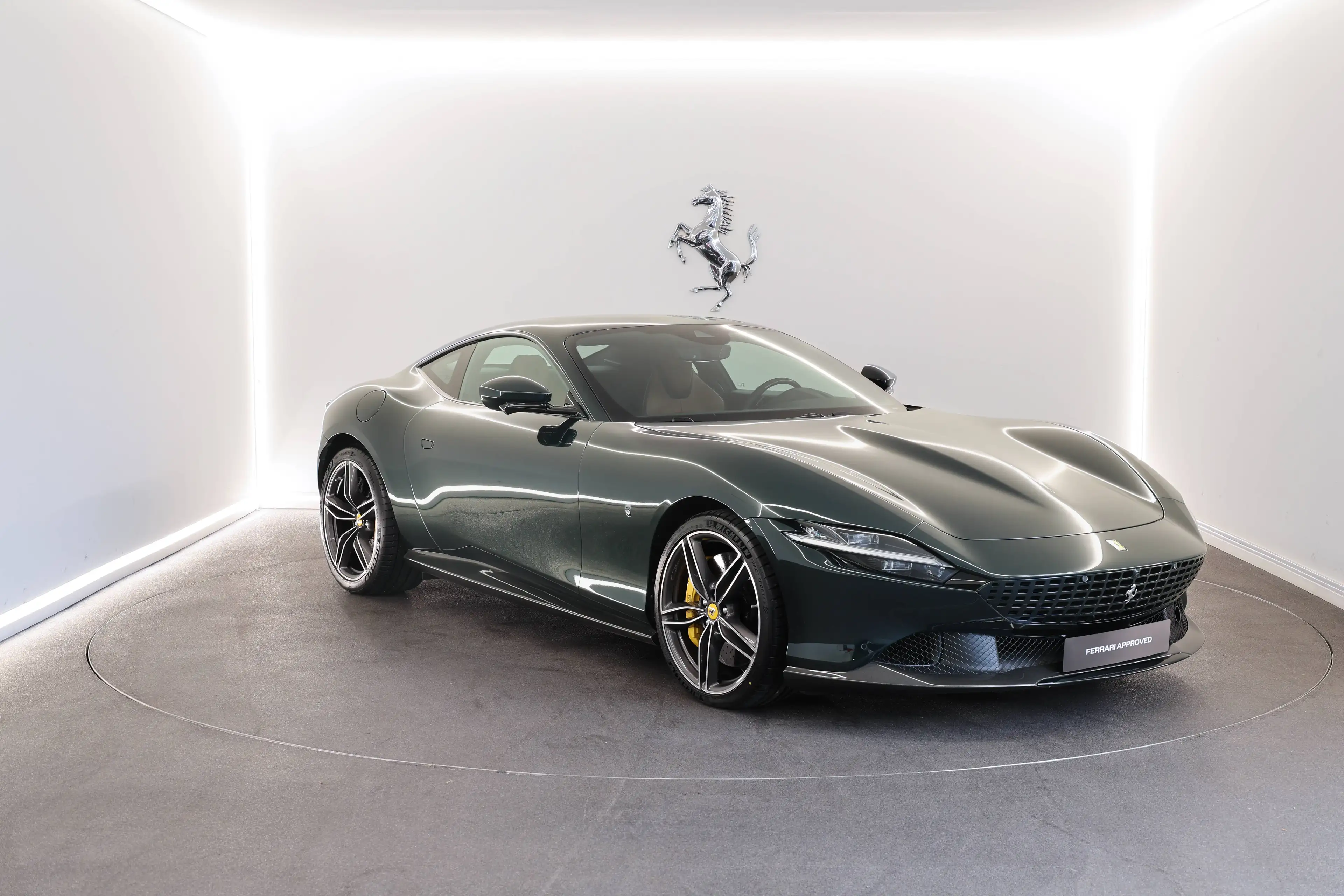 Ferrari Roma Verde Zeltweg / Full Carbon / Ferrari Approved — photo 8