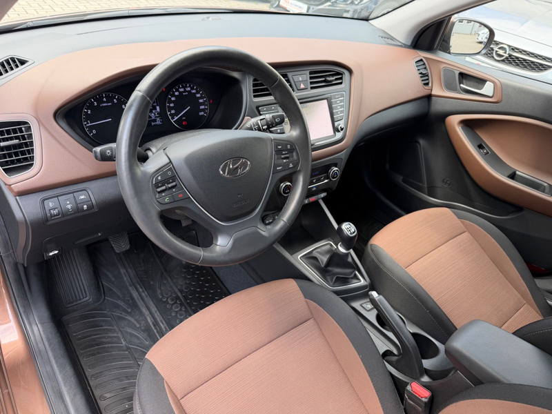 Hyundai i20 Style 1.Hand+34TKM+R.Kamera+Navi+SHZ+8-Fach — photo 12