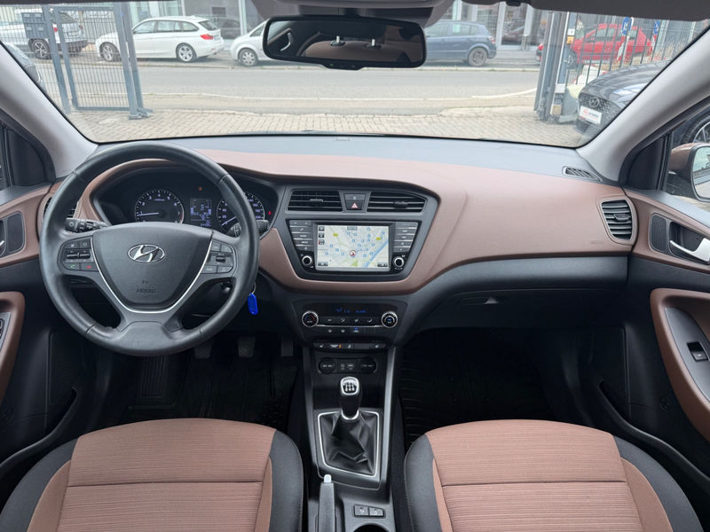 Hyundai i20 Style 1.Hand+34TKM+R.Kamera+Navi+SHZ+8-Fach — photo 13