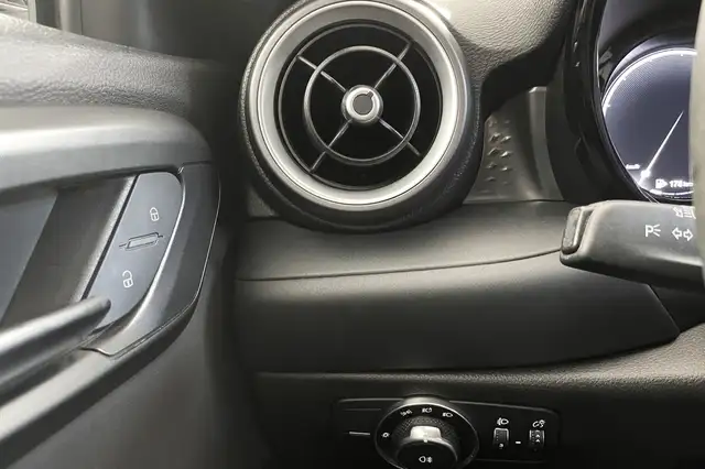 Alfa Romeo Tonale view 18