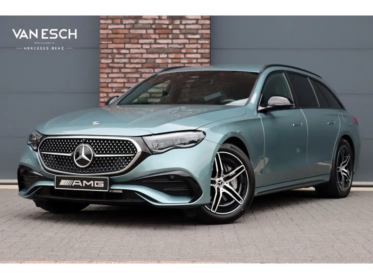 Mercedes-Benz E 300 Estate e AMG Line Aut9 | Distronic Pro | Memory | Groen - 1