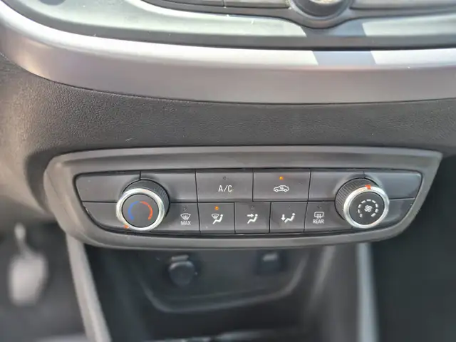 Opel Crossland X view 12