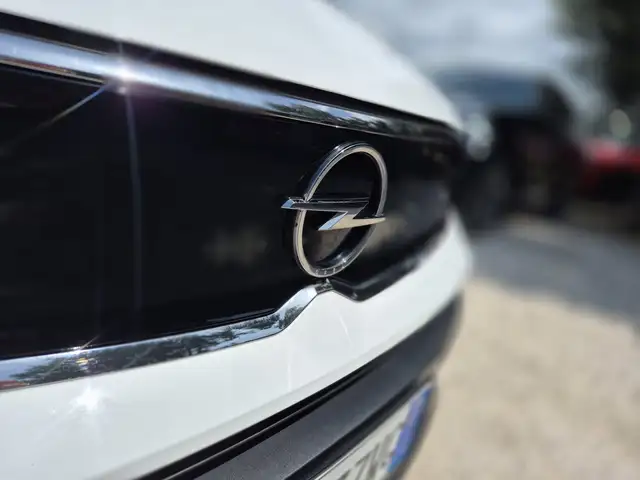 Opel Crossland X view 18