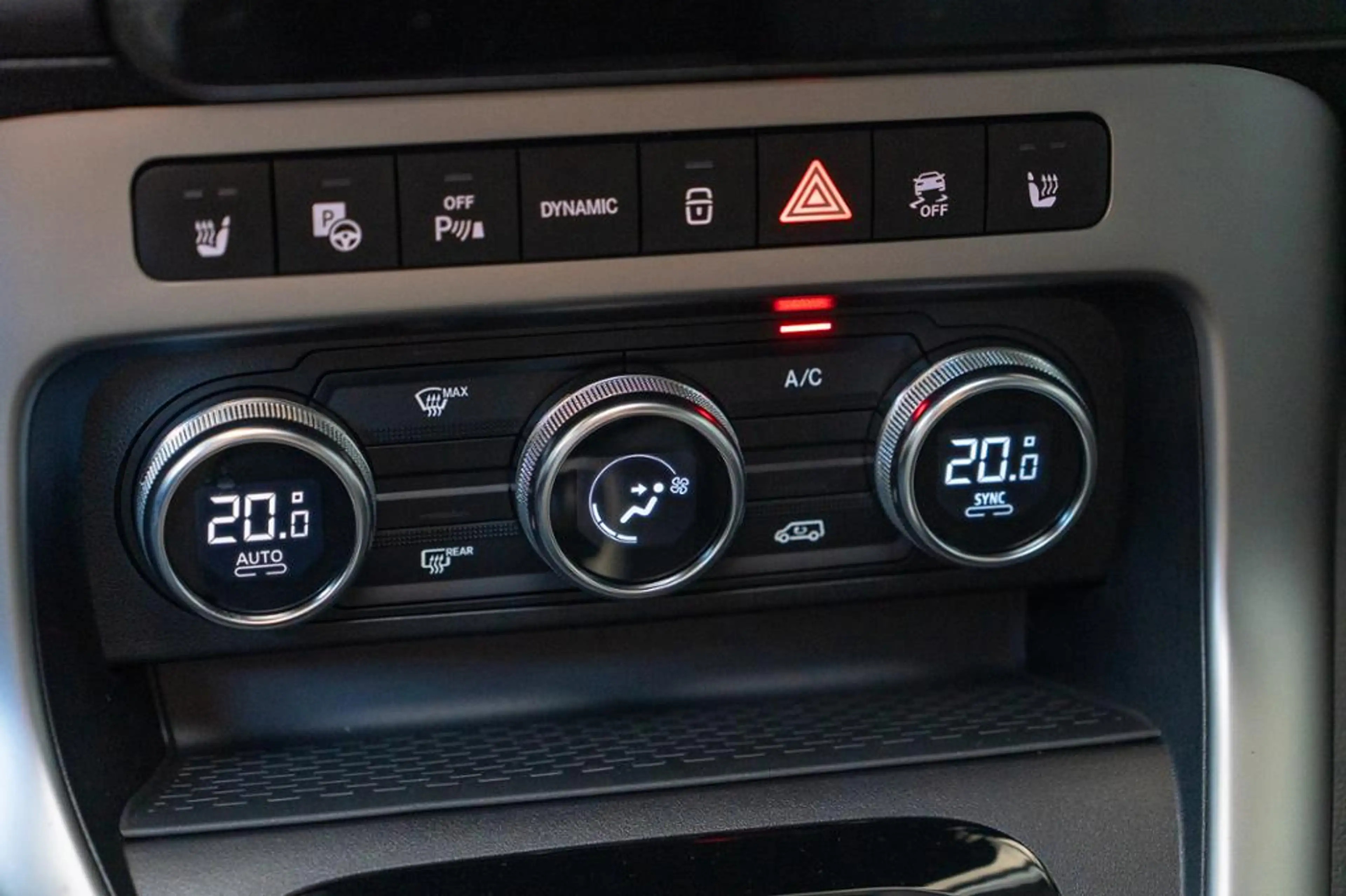 Mercedes-Benz EQT *200 Premium Lang Navi Kamera DC+AC  7-Sitz — photo 13
