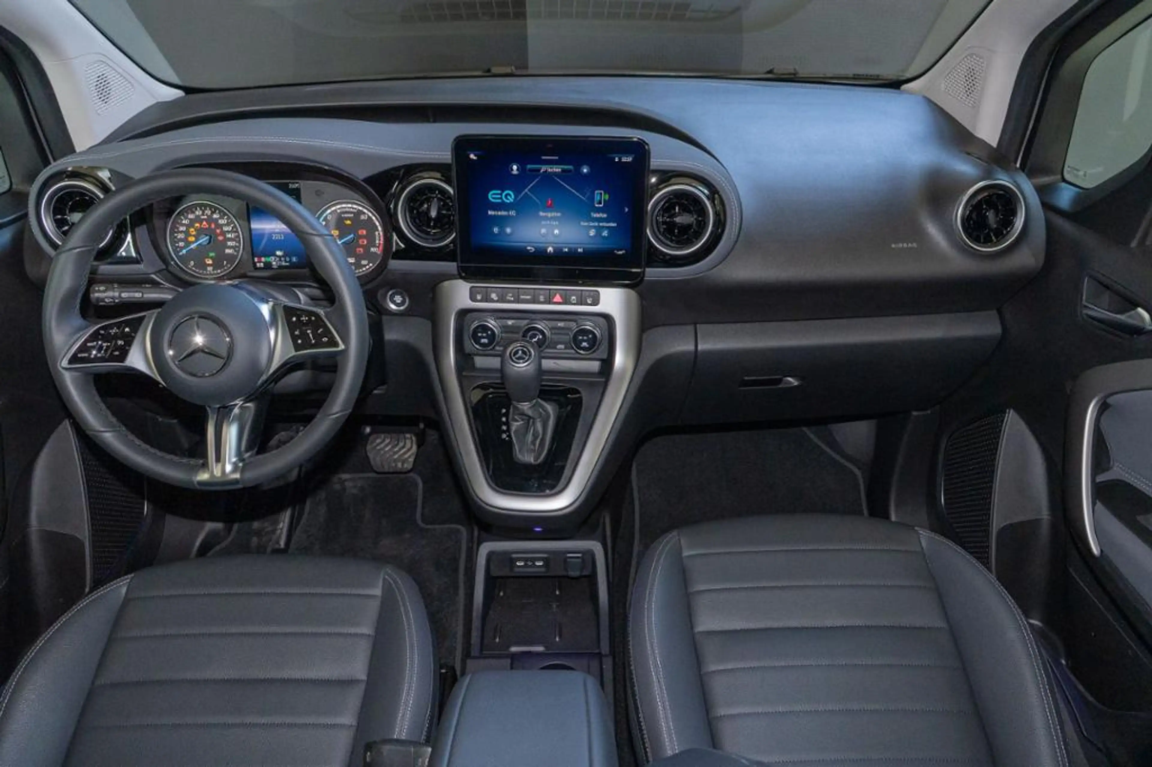 Mercedes-Benz EQT *200 Premium Lang Navi Kamera DC+AC  7-Sitz — photo 6