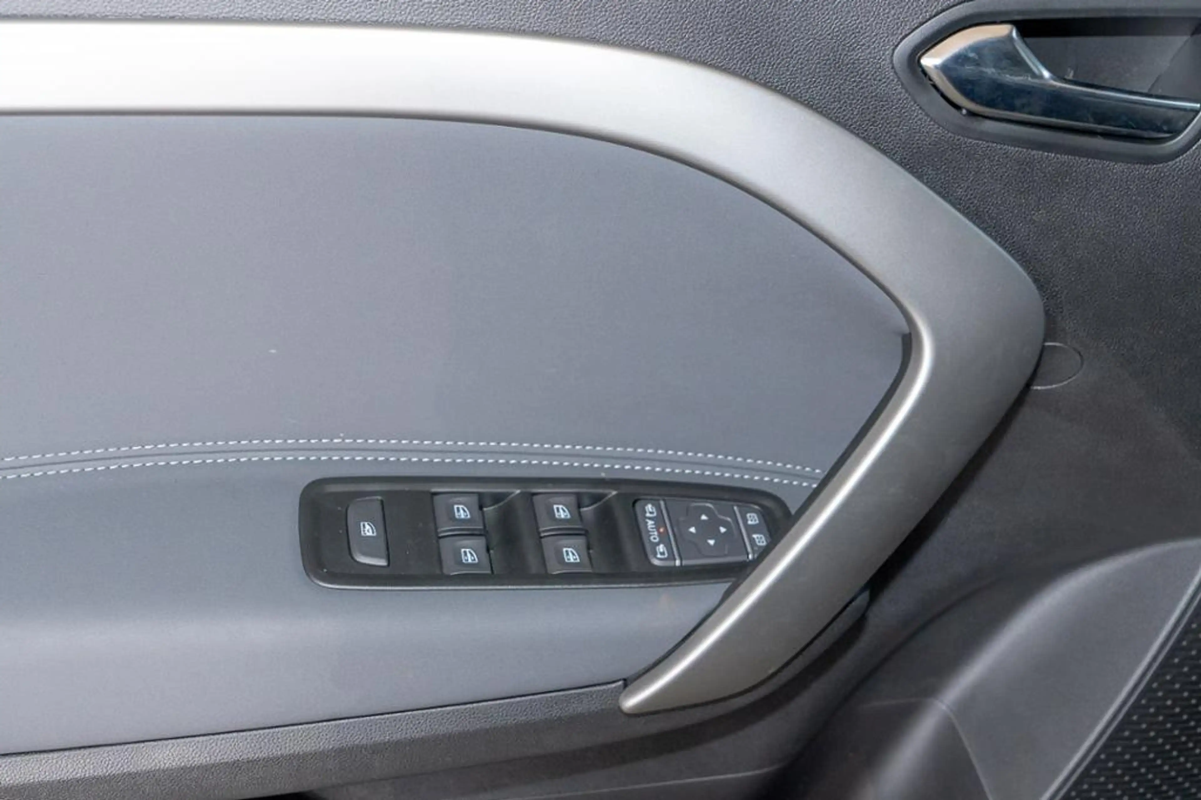 Mercedes-Benz EQT *200 Premium Lang Navi Kamera DC+AC  7-Sitz — photo 8