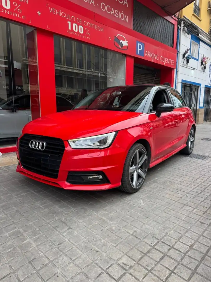 Audi A1 Sportback 1.4TDI ultra Design Rouge - 1