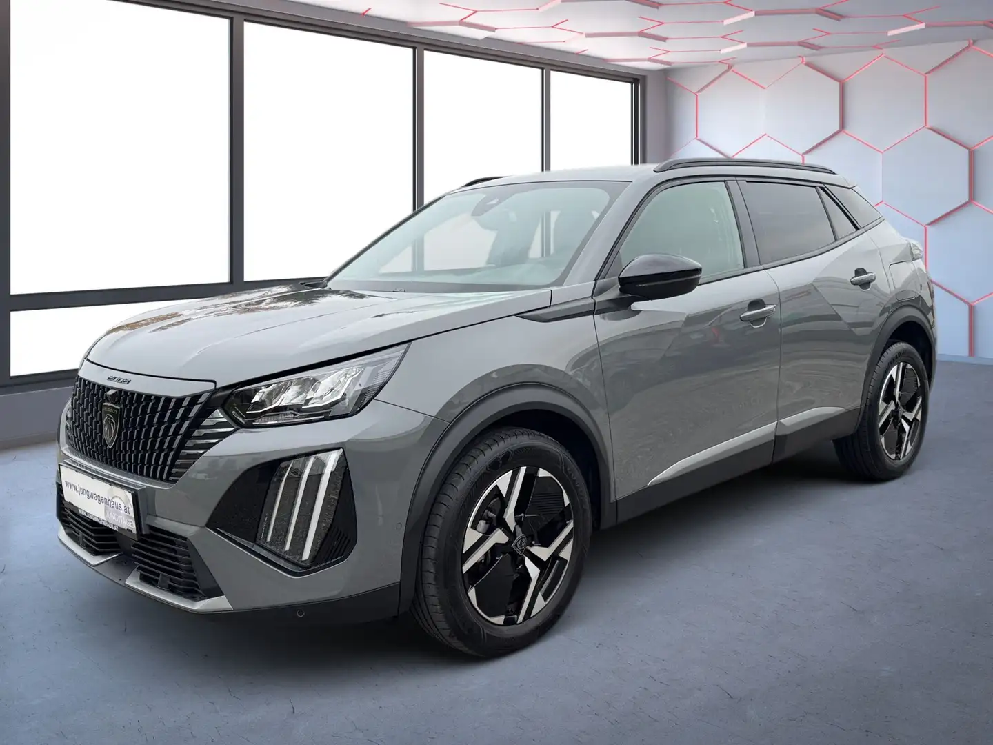 Peugeot 2008 PureTech 130 EAT8 Allure Aut. NP 33.465.- -22%* Grau - 1