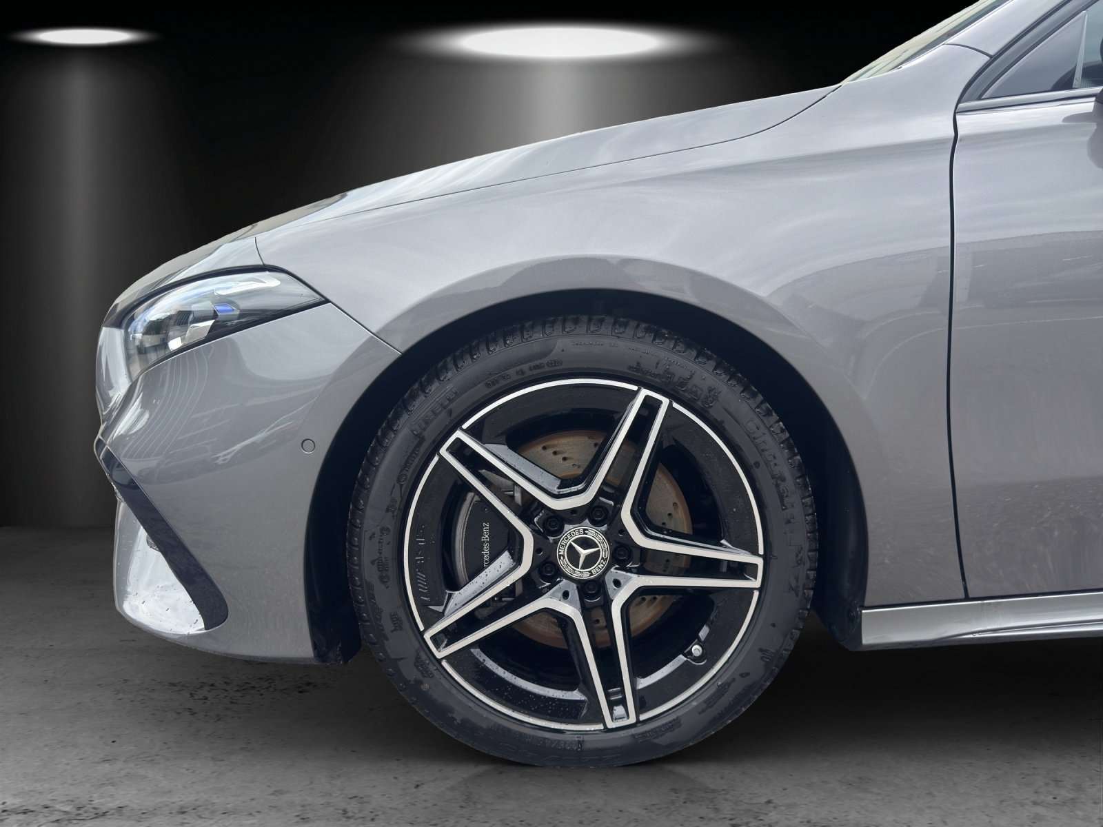 Mercedes-Benz A 220