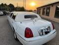 Lincoln Town Car Limousine - thumbnail 7